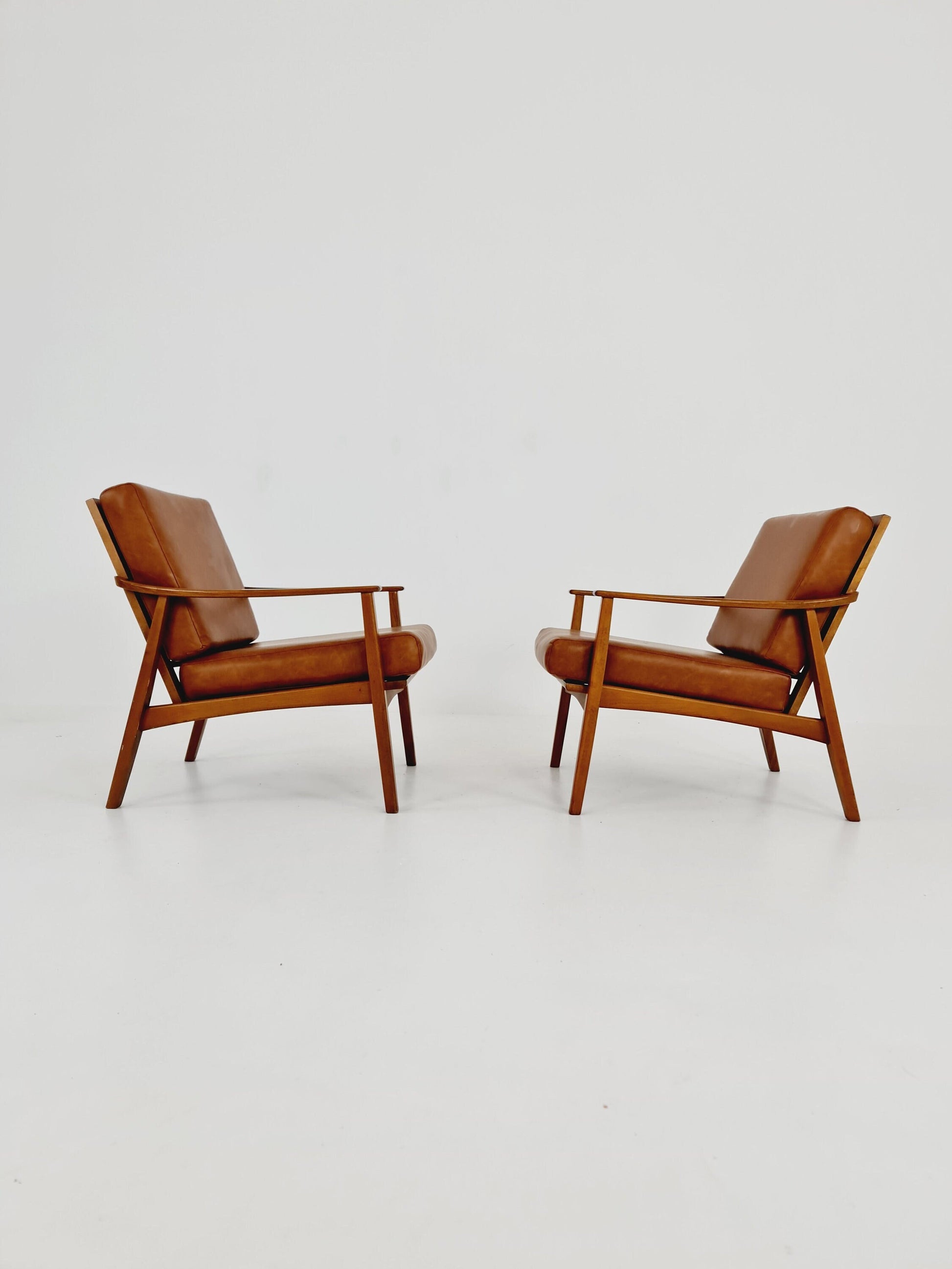 Mid-century pair of German lounge armchair, 1960s