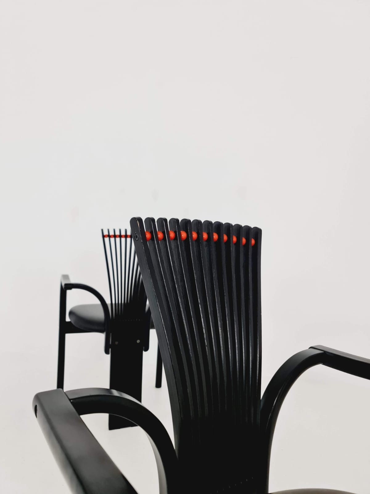 Set of 4 Mid Century Totem dining chairs by Torstein Nilsen for Westnofa with Italian design dining table .Norway 1980s