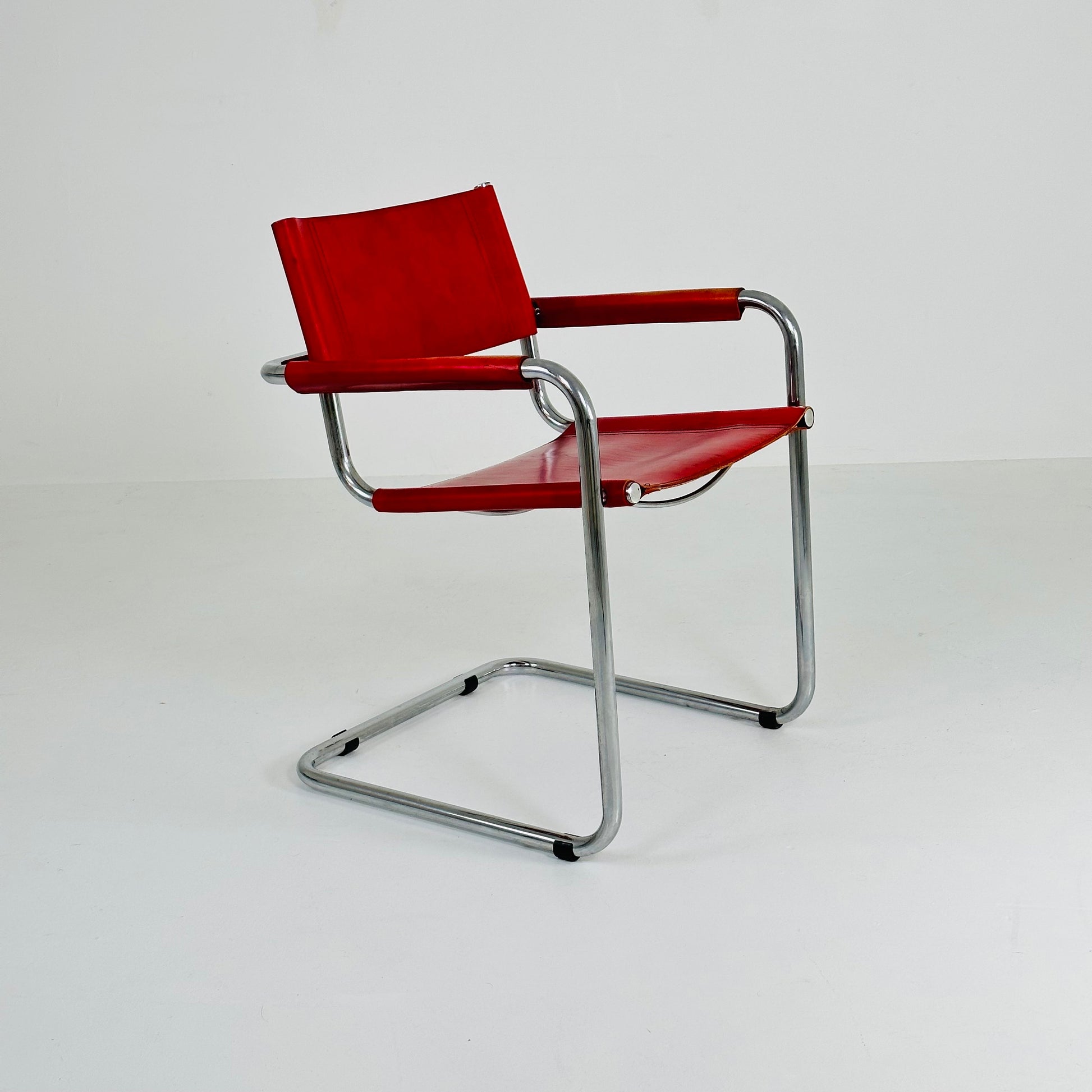 Vintage Model S34 Cognac Saddle Leather Dining chair by Mart Stam & Marcel Breuer 1980s