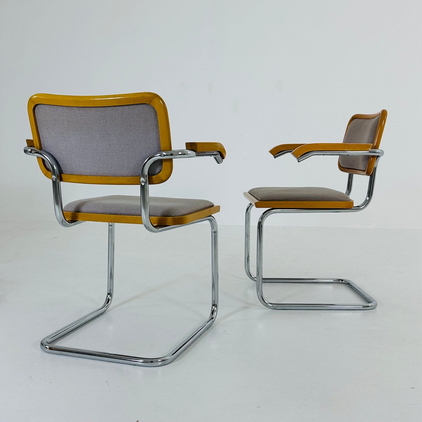 Mid century B32 Cesca armchair by Marcel Breuer upholstered , bauhaus design for Bene Italy 1980s