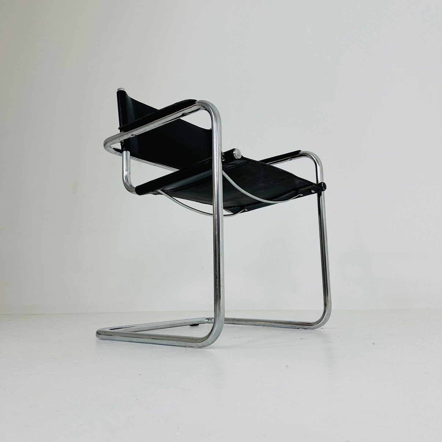 1 of 6 Mid Century iconic Mart Stam S34 armchair / Bauhaus chrome tube steel and leather / 80s vintage cantilever chair s43