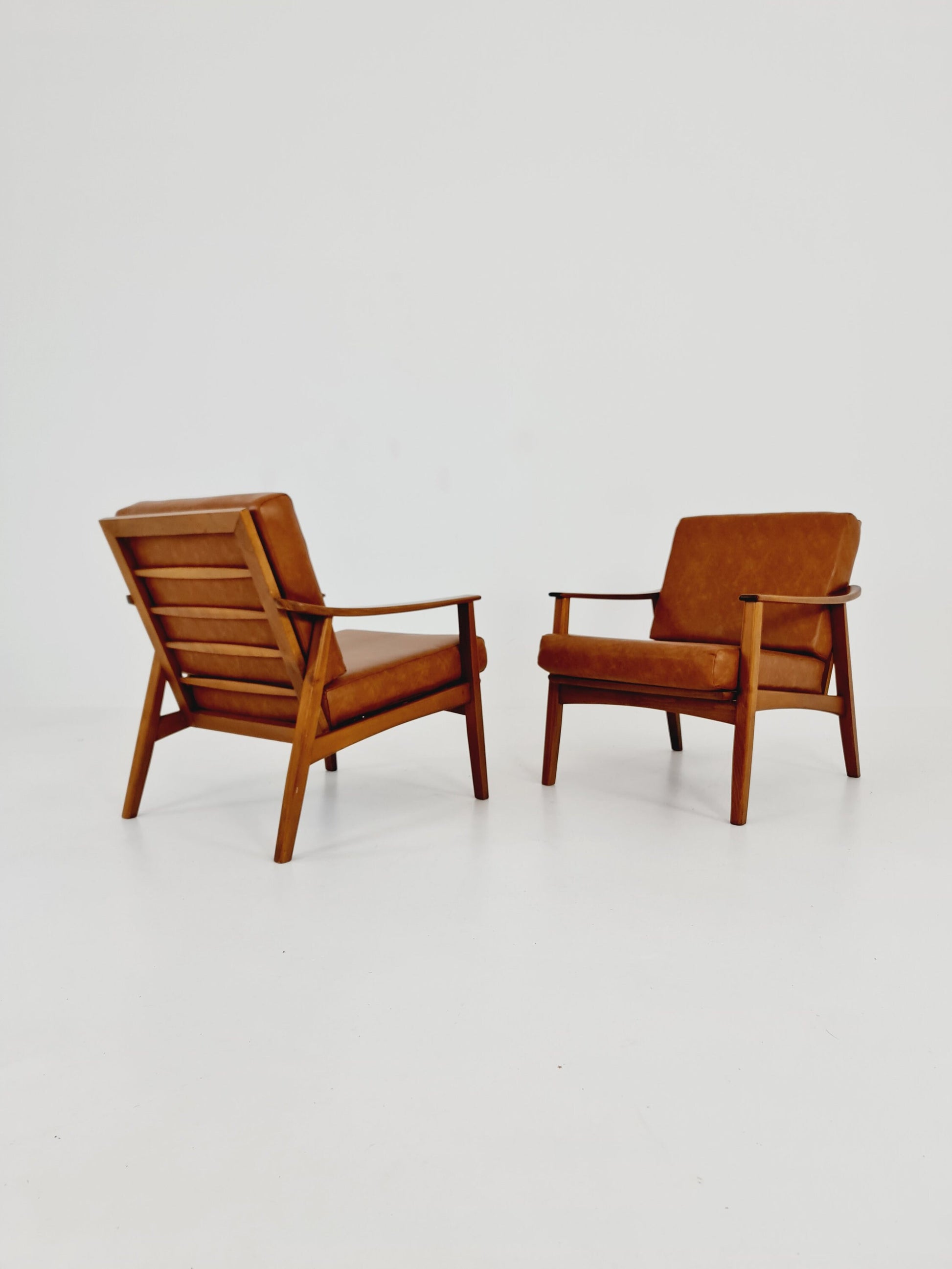 Mid-century pair of German lounge armchair, 1960s