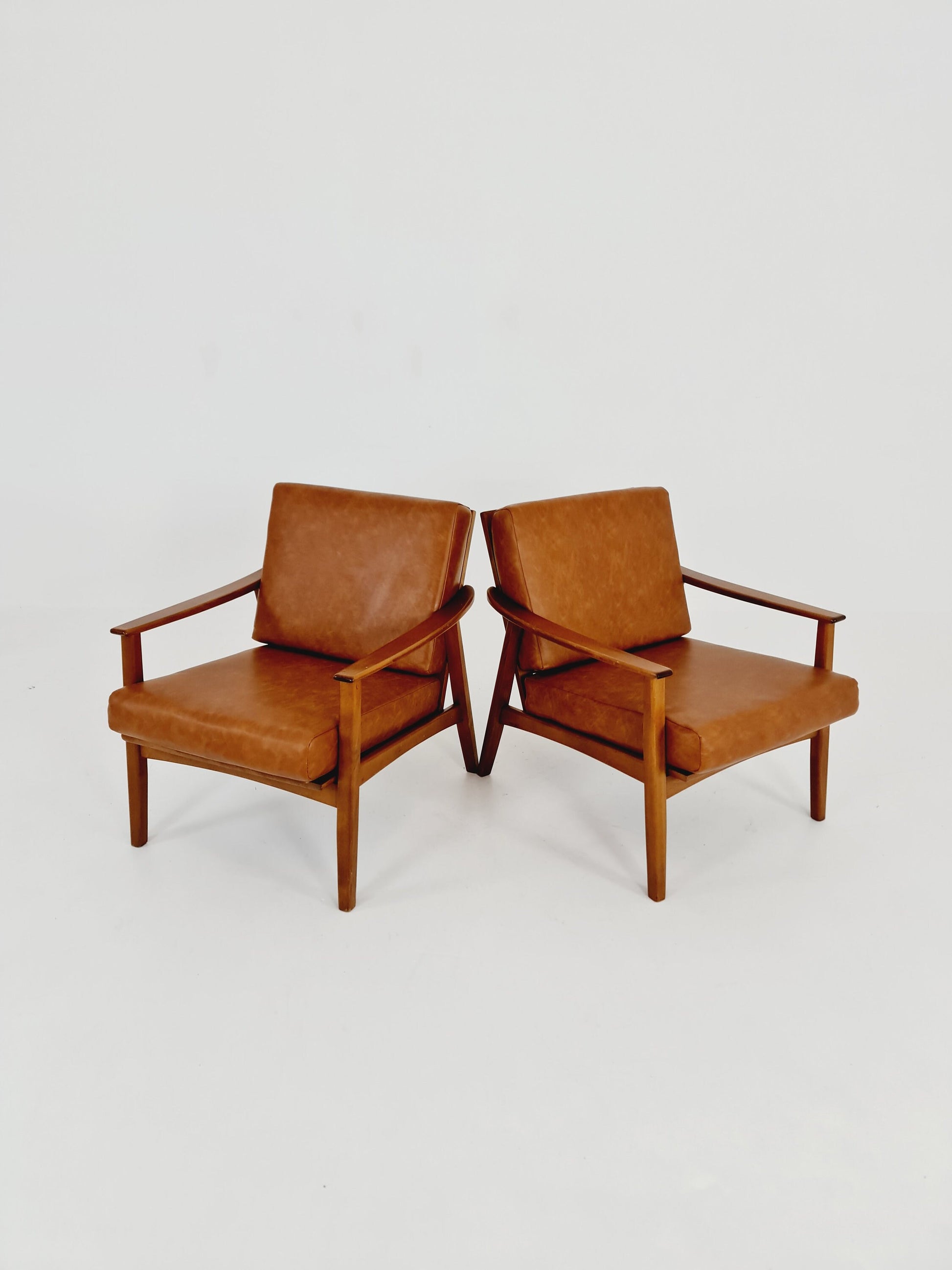 Mid-century pair of German lounge armchair, 1960s