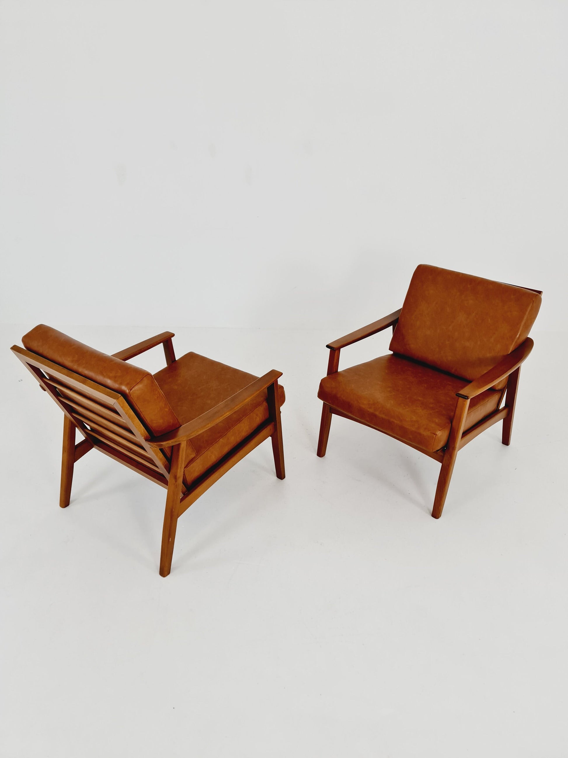 Mid-century pair of German lounge armchair, 1960s