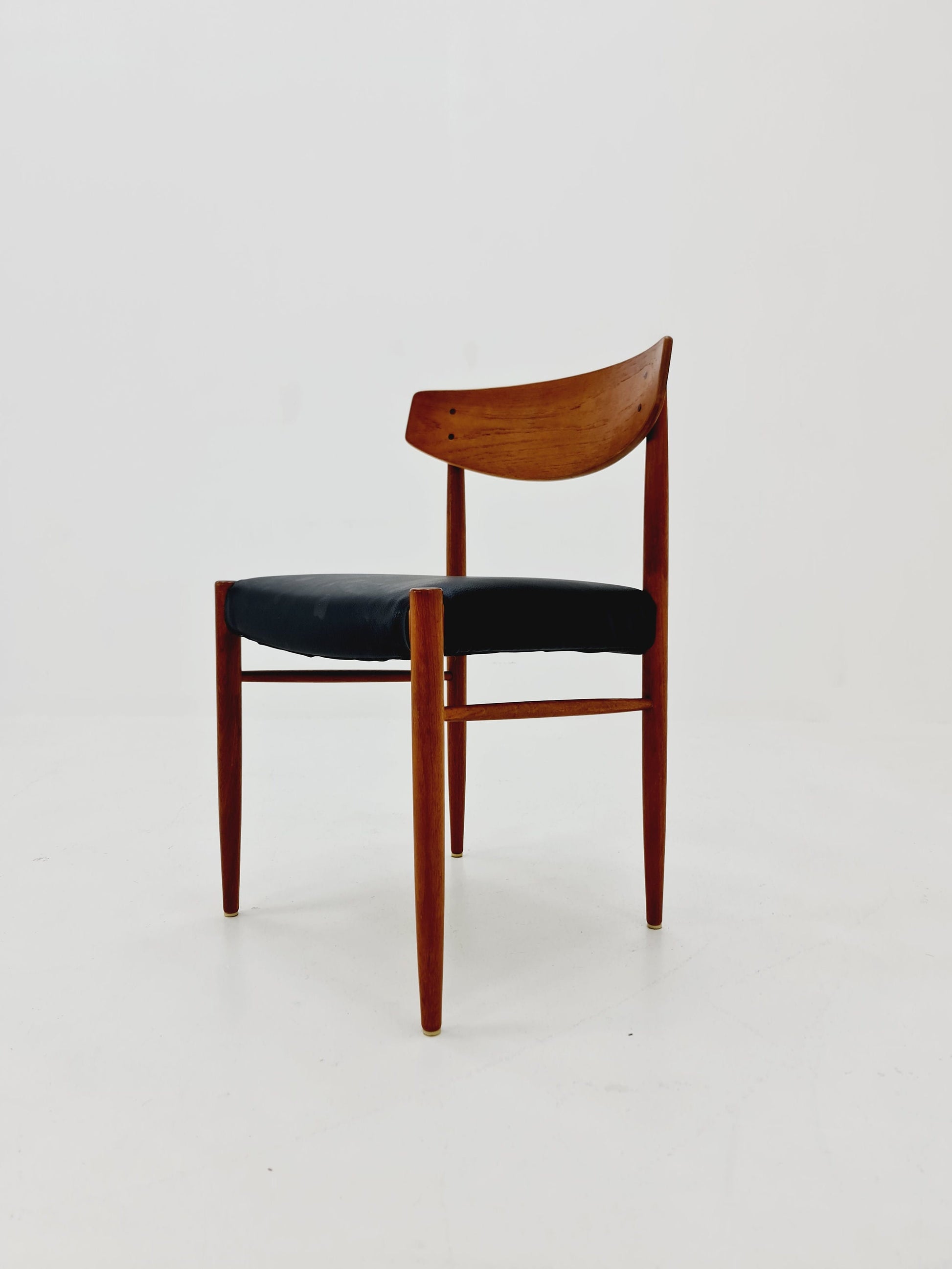 Danish teak dining chair by A.M Mobler modell 501 1960s,