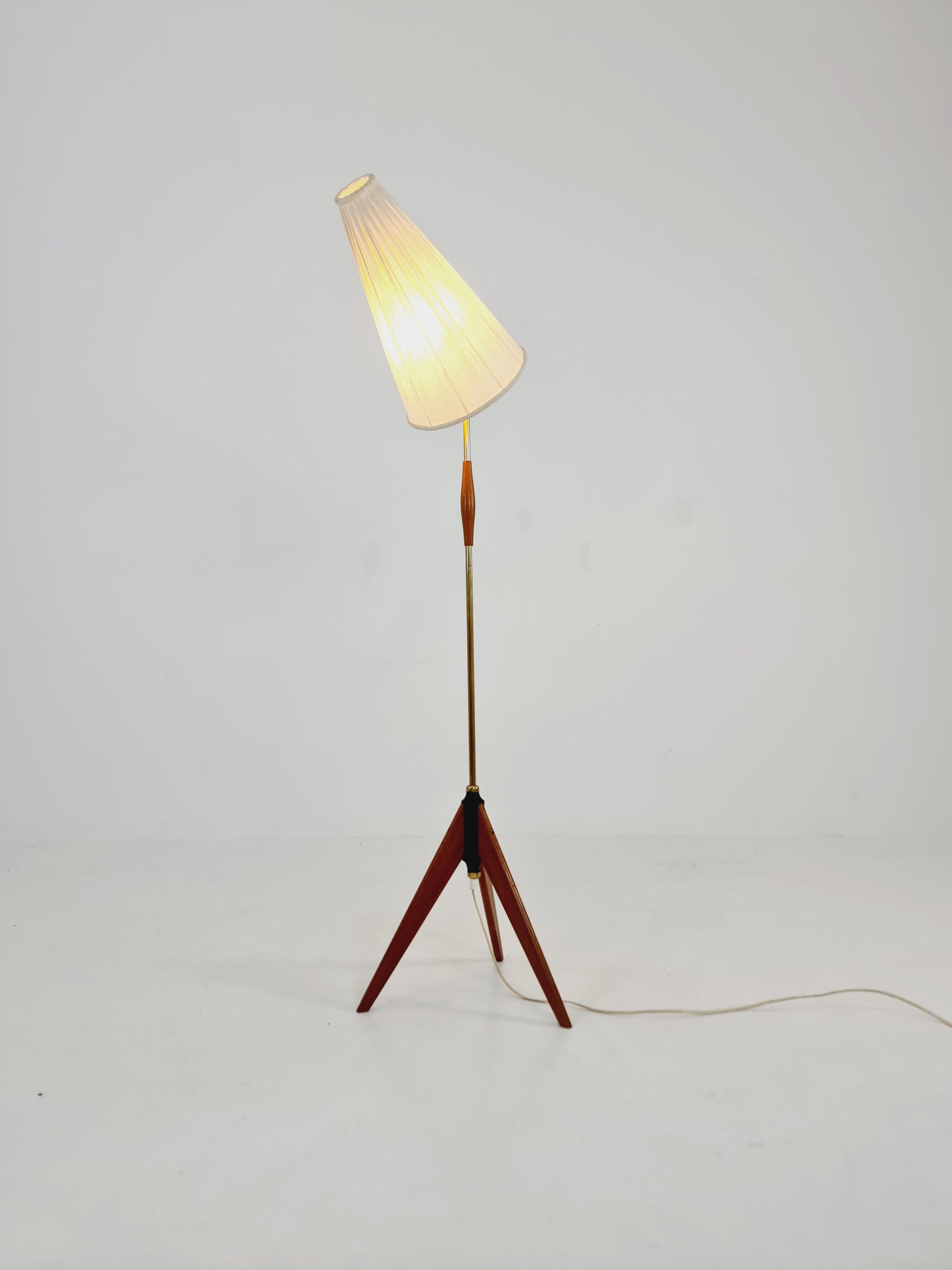 Midcentury floor Tripod flex armlamp brass & Teak Scandinavian by Örsjö Armatur, 1960s