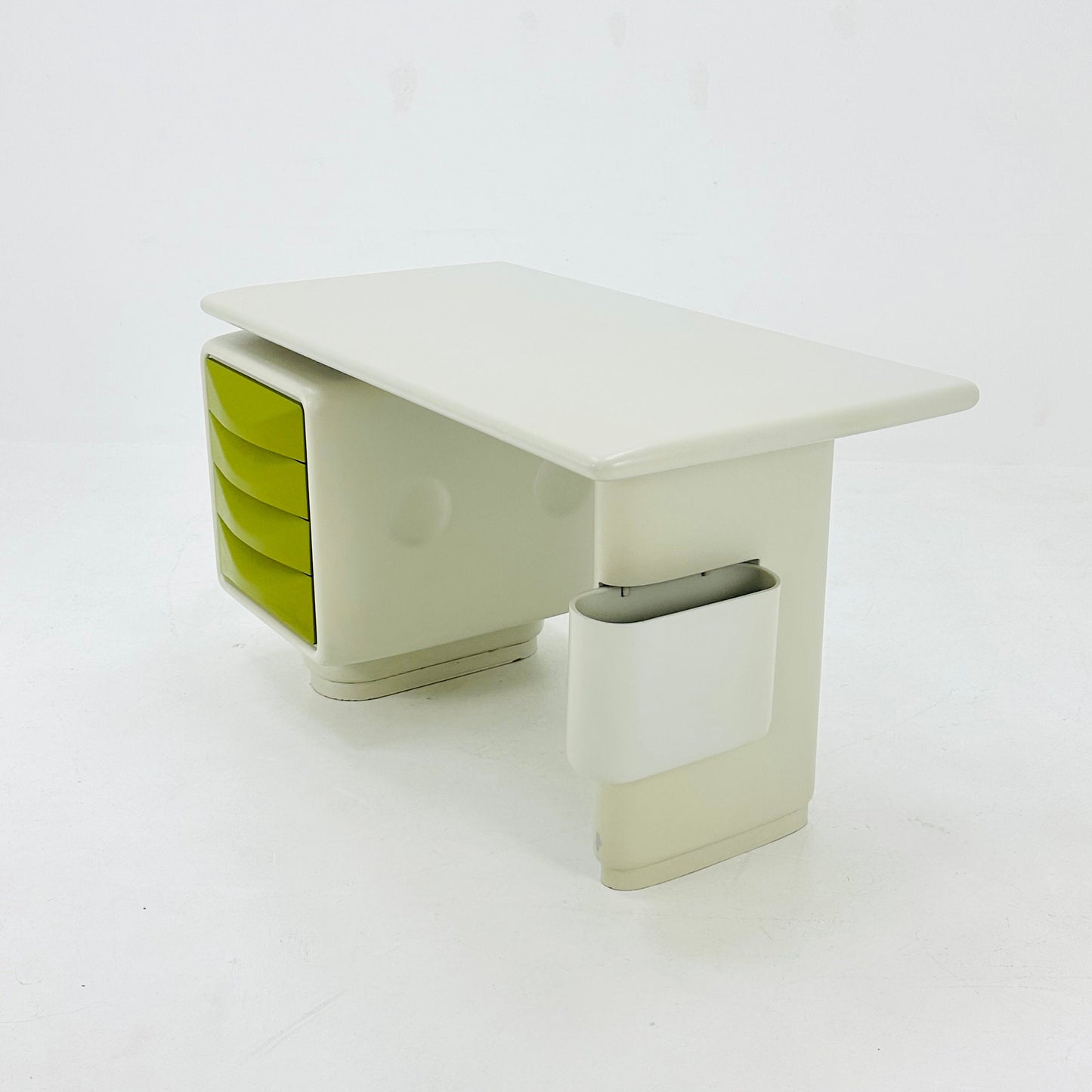Rare Ernest Igl for Wilhelm Werndl, desk model 'Jet', fiberglass, Czech Republic, 1970s