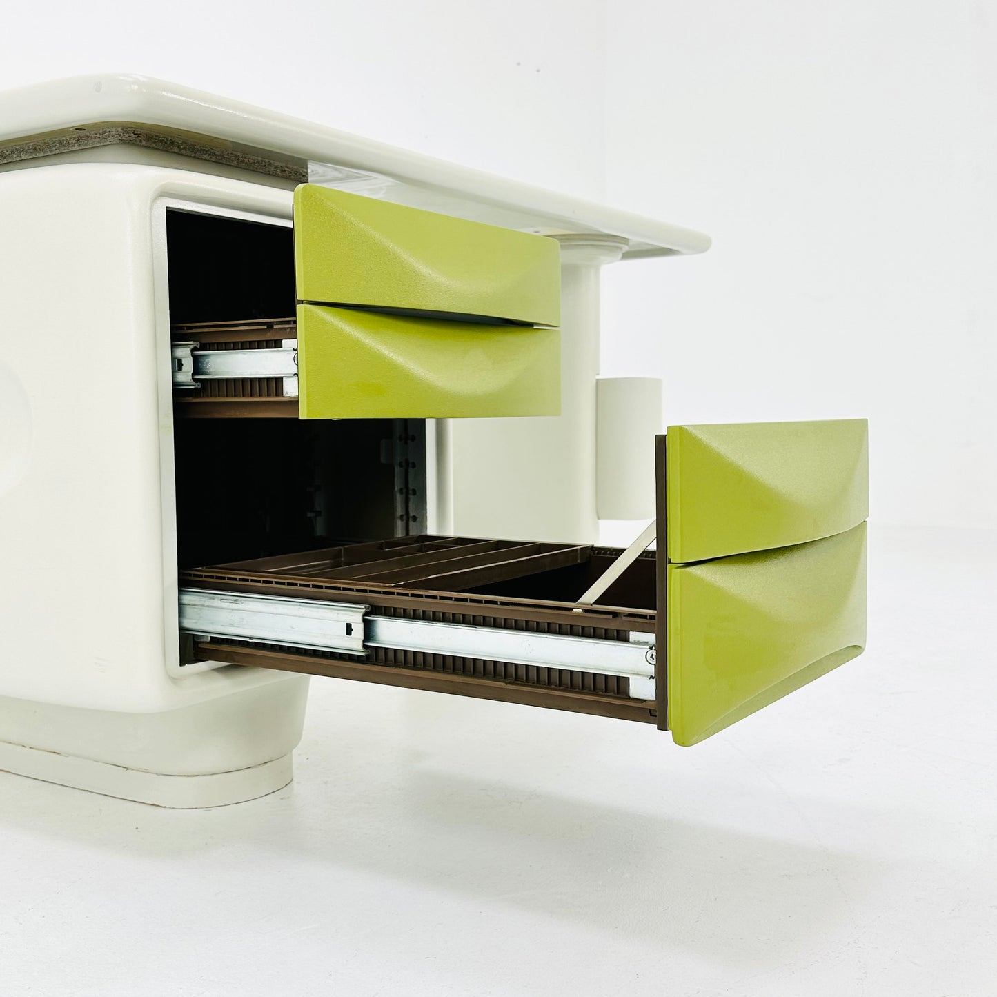 Rare Ernest Igl for Wilhelm Werndl, desk model 'Jet', fiberglass, Czech Republic, 1970s