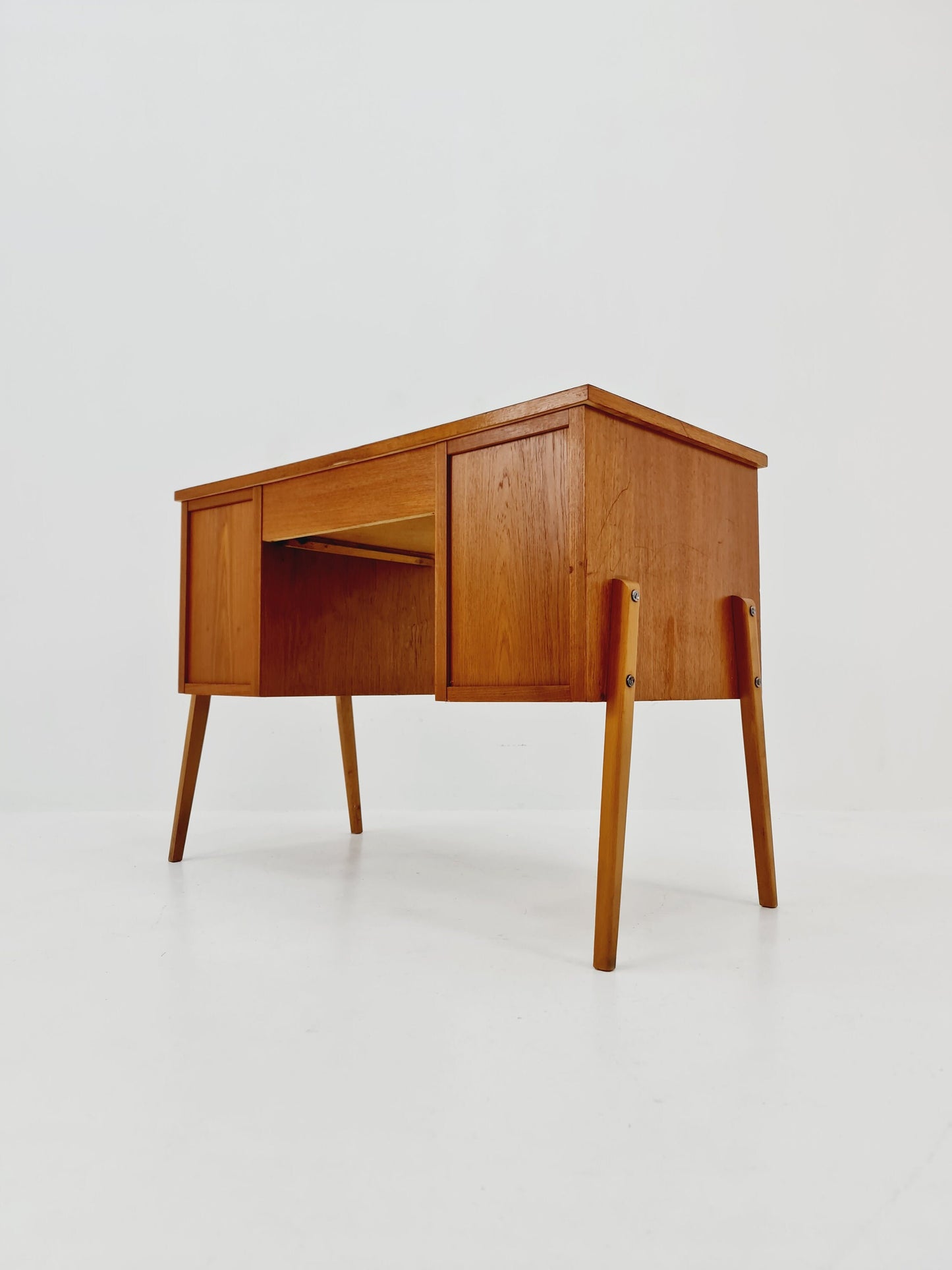 Midcentury danish Scandinavian Desk in teak, 1960s