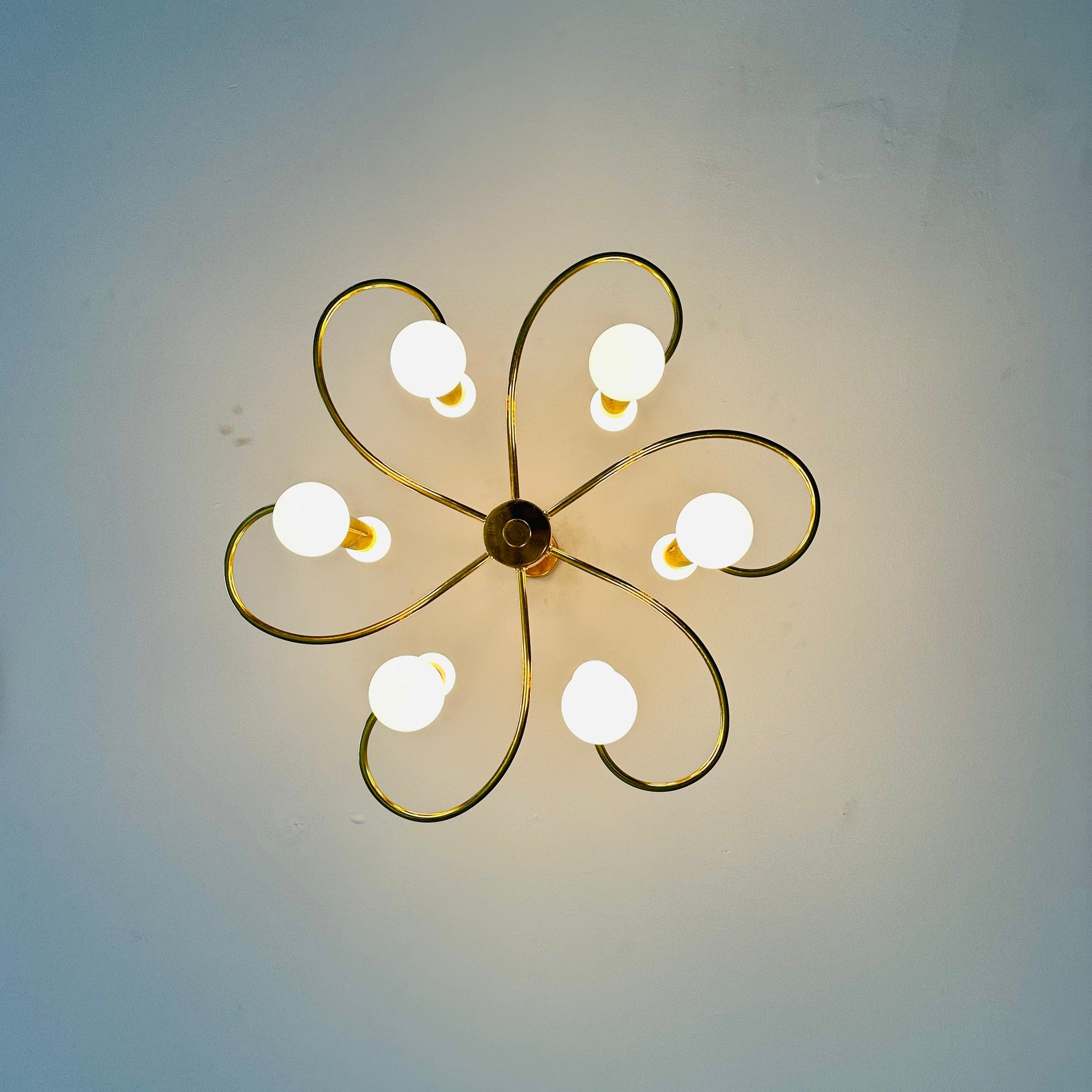 Mid century brass Chandelier attributed to Gaetano Sciolari, 1970s
