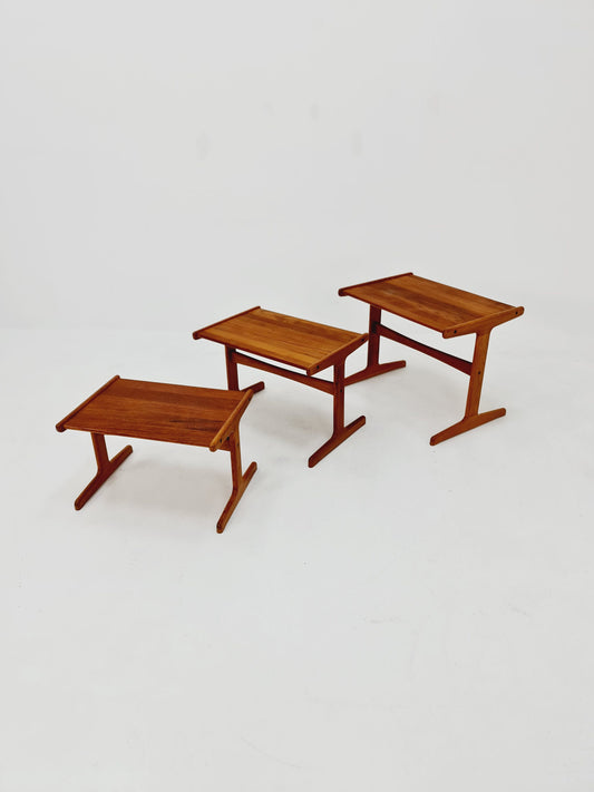 Midcentury Danish Solid teak Nesting Tables by Kai Kristiansen for skovamand & Andersen, 1960s