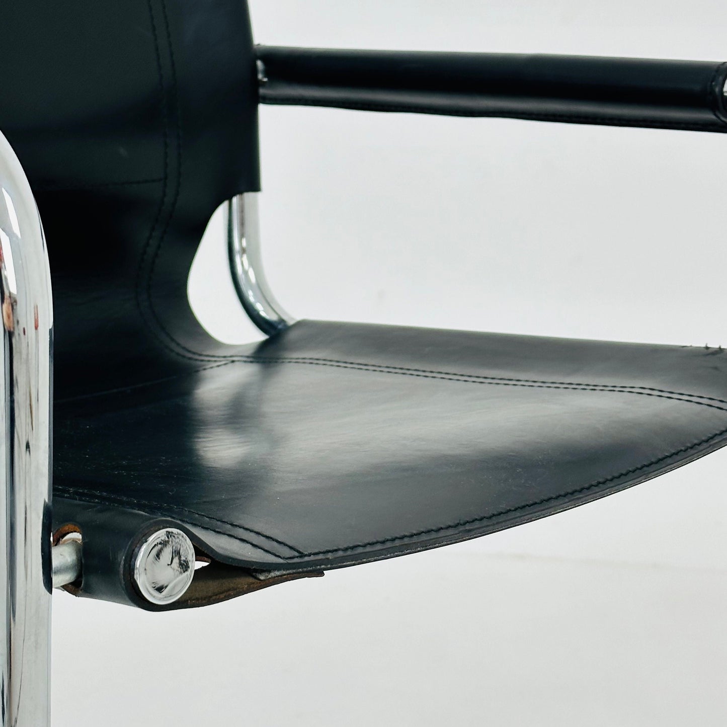 1 of 2 bauhaus design Visitor Chair black Leather 1970s