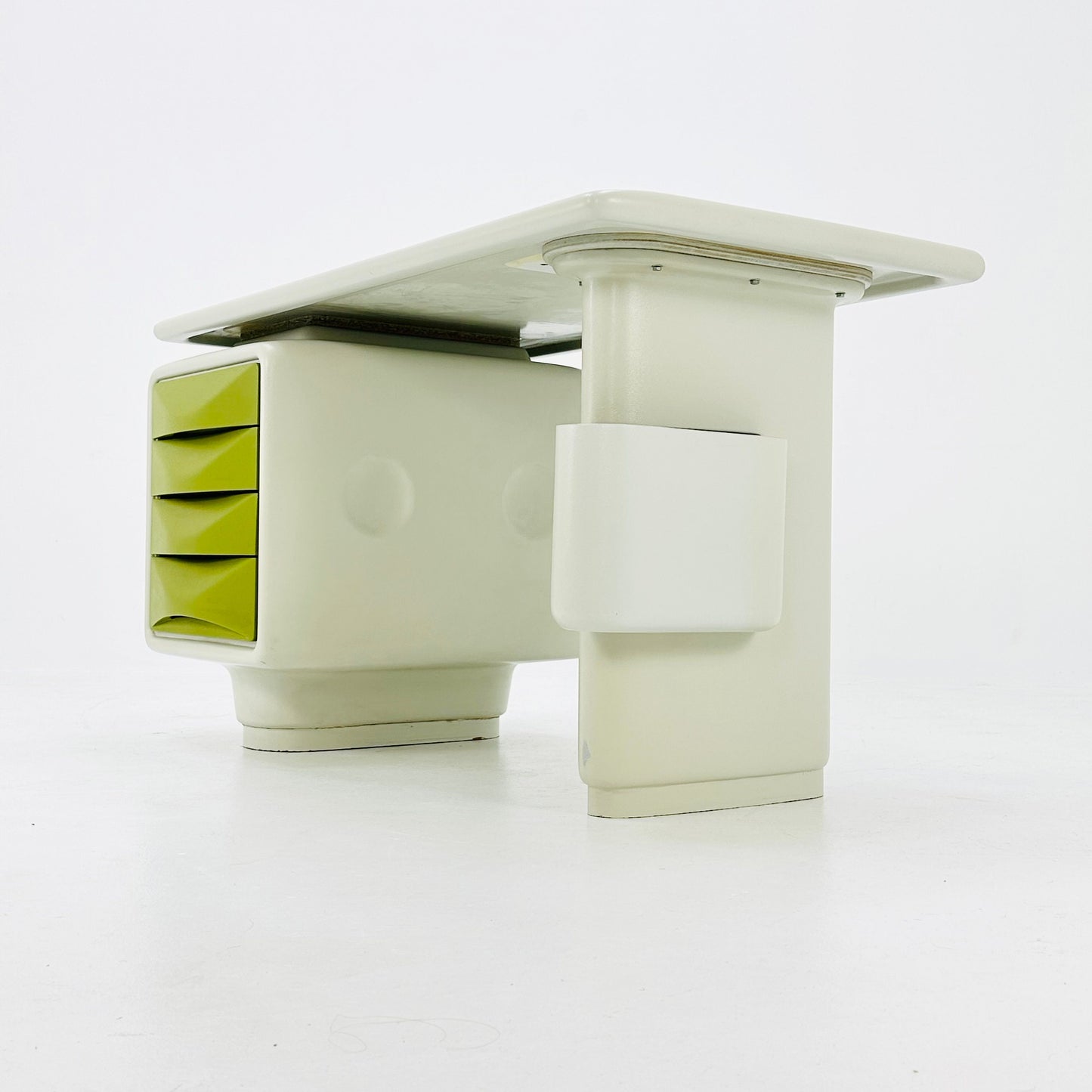 Rare Ernest Igl for Wilhelm Werndl, desk model 'Jet', fiberglass, Czech Republic, 1970s