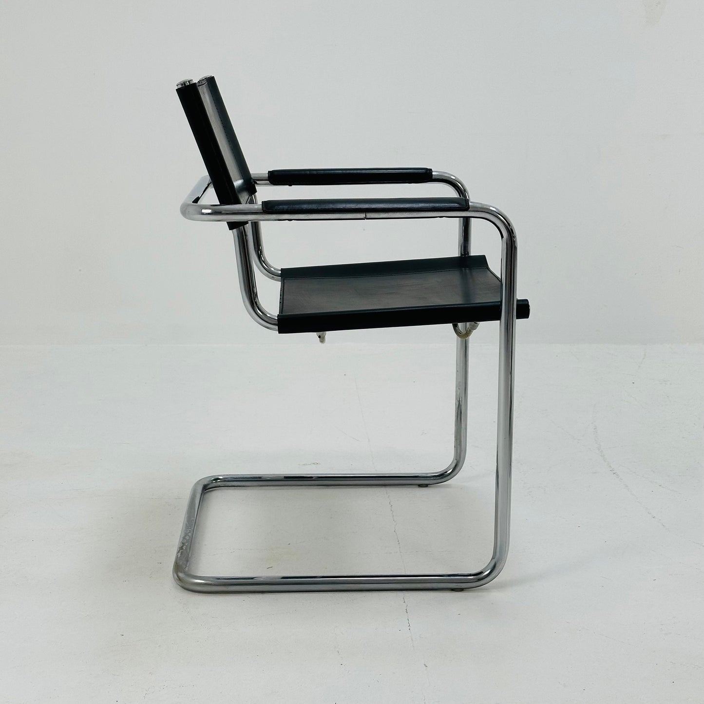 1 of 8 original Model MG5 Centro Studi desk black leather chair by Mart Stam & Marcel Breuer for Matteo Grassi, 1970s