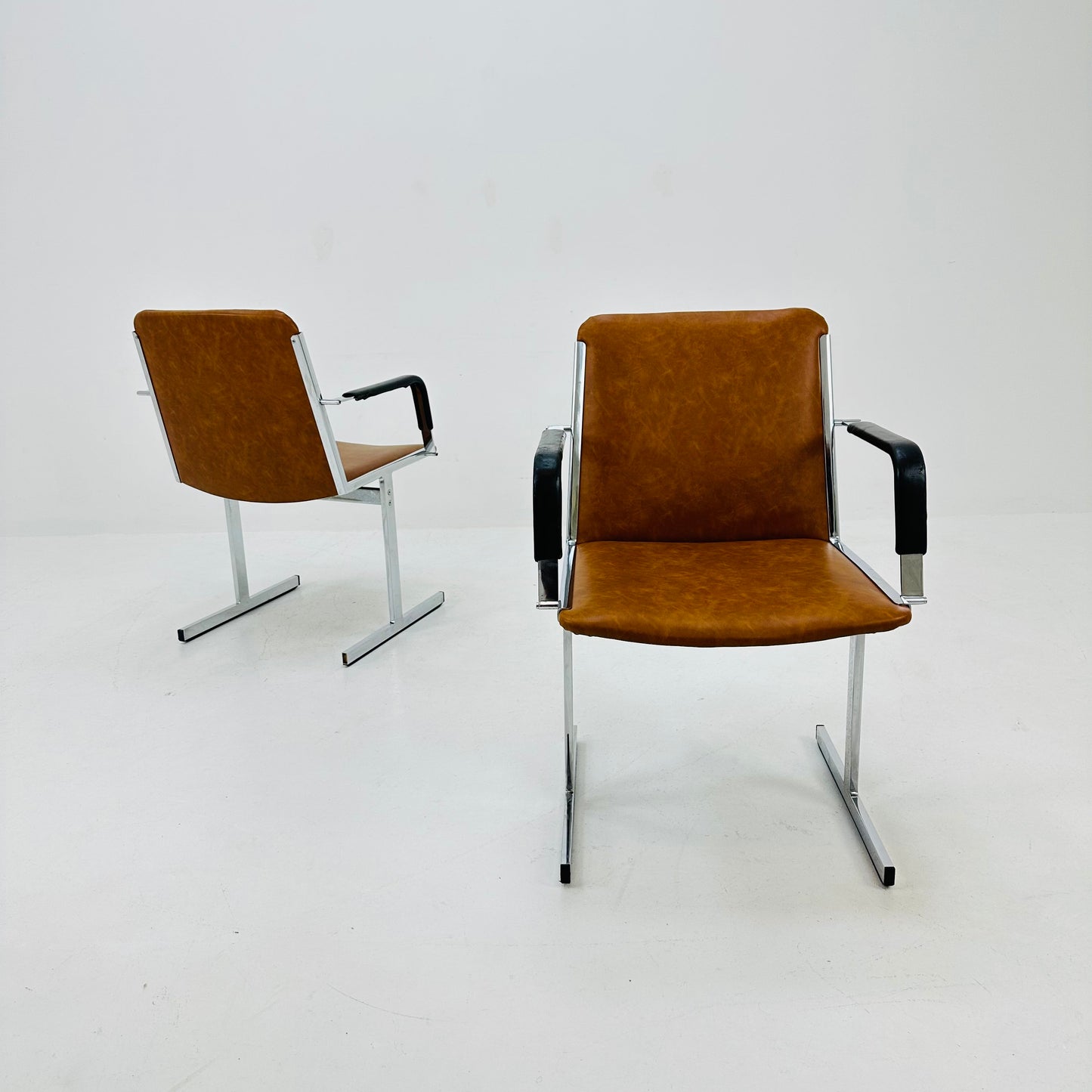 Set of 2 mid century Bauhaus armchairs by Dieter Knoll 1980s Germany
