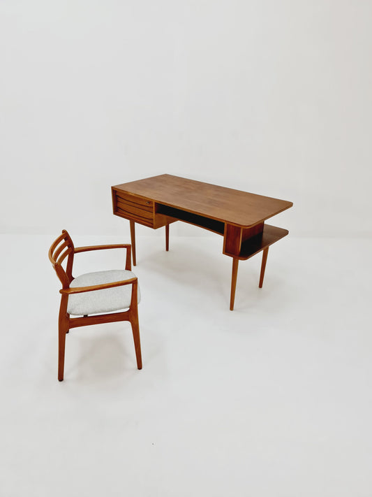 Rare Mid-Century vintage German Desk in walnut, 1950s