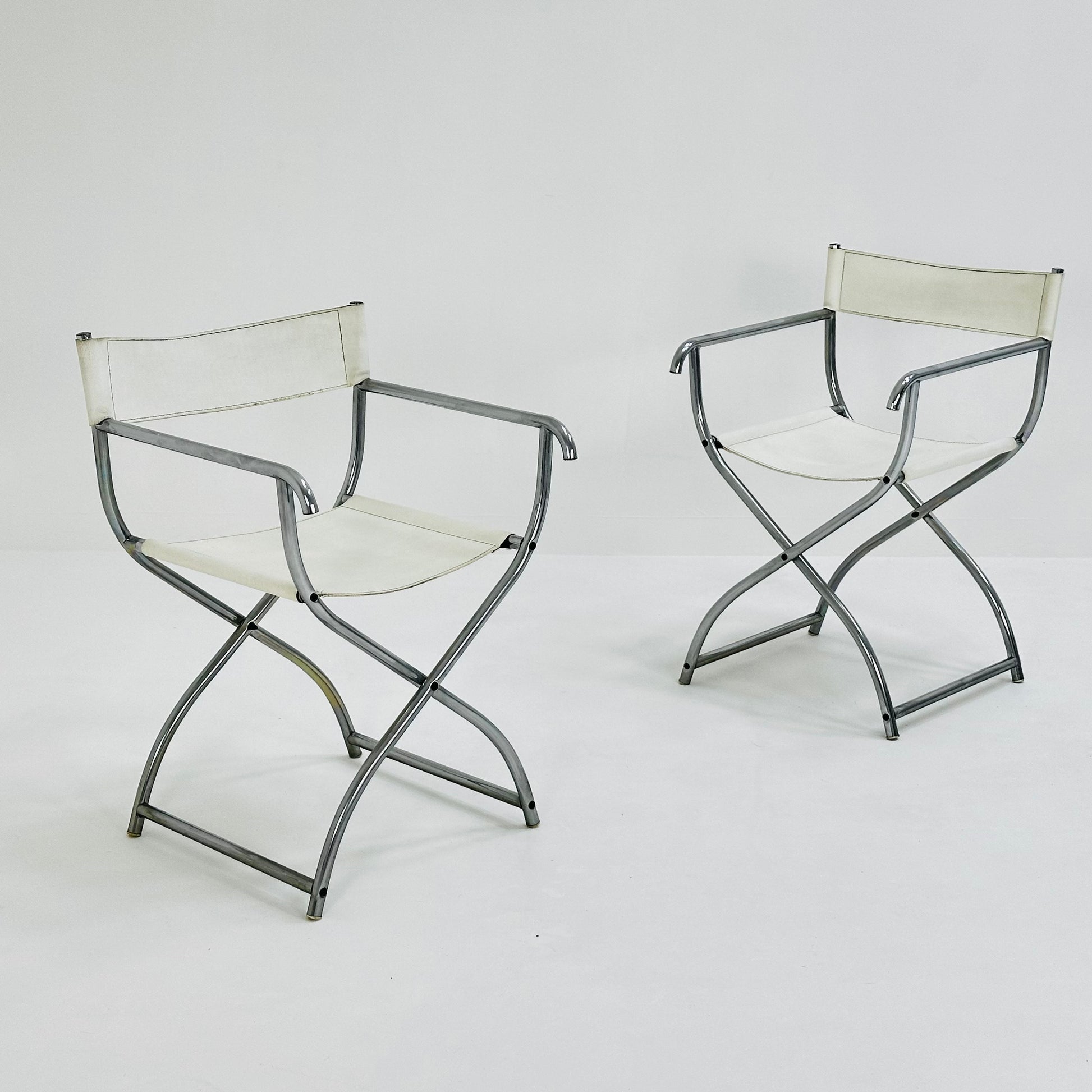 set of 2 mid -Century Modern Arrben director's chair in chrome and white leather 1980s