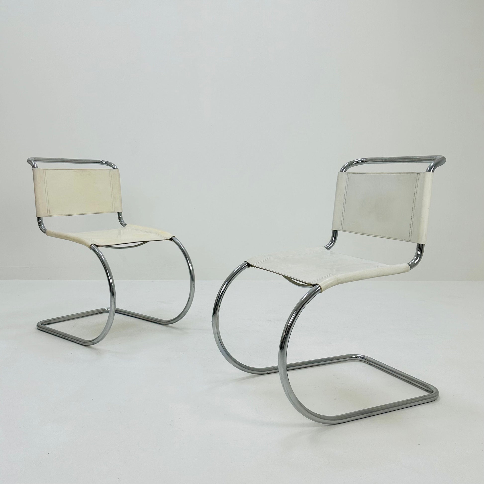 Set of 2 MR10 lounge white leather chairs design by Ludwig Mies van der Rohe , 1980s