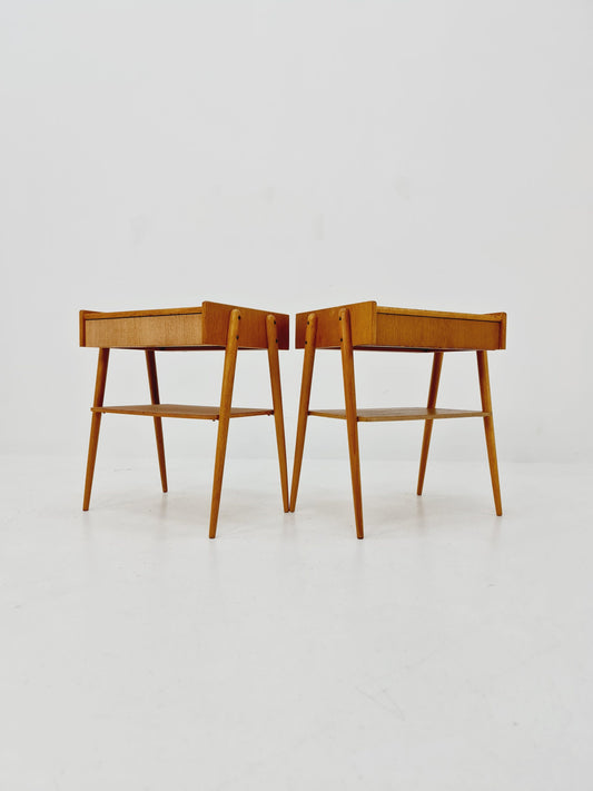 Pair of Swedish Midcentury Oak Vintage Side table/ Bedside table/ Night stand by Carlström & Co, 1960s