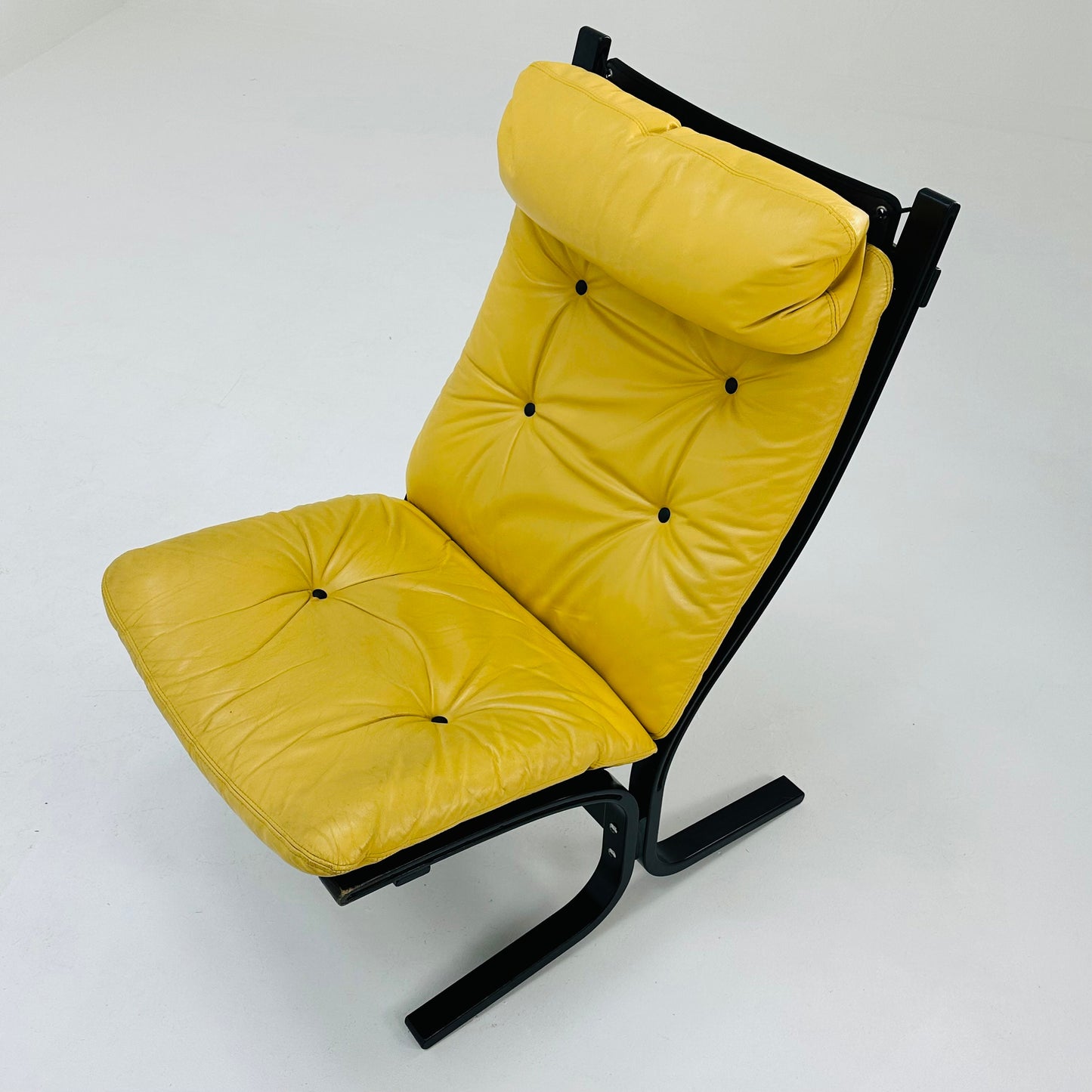 Mid century armchair “Siesta” by Ingmar Relling, Westnofa Furniture, Norway. 1960s