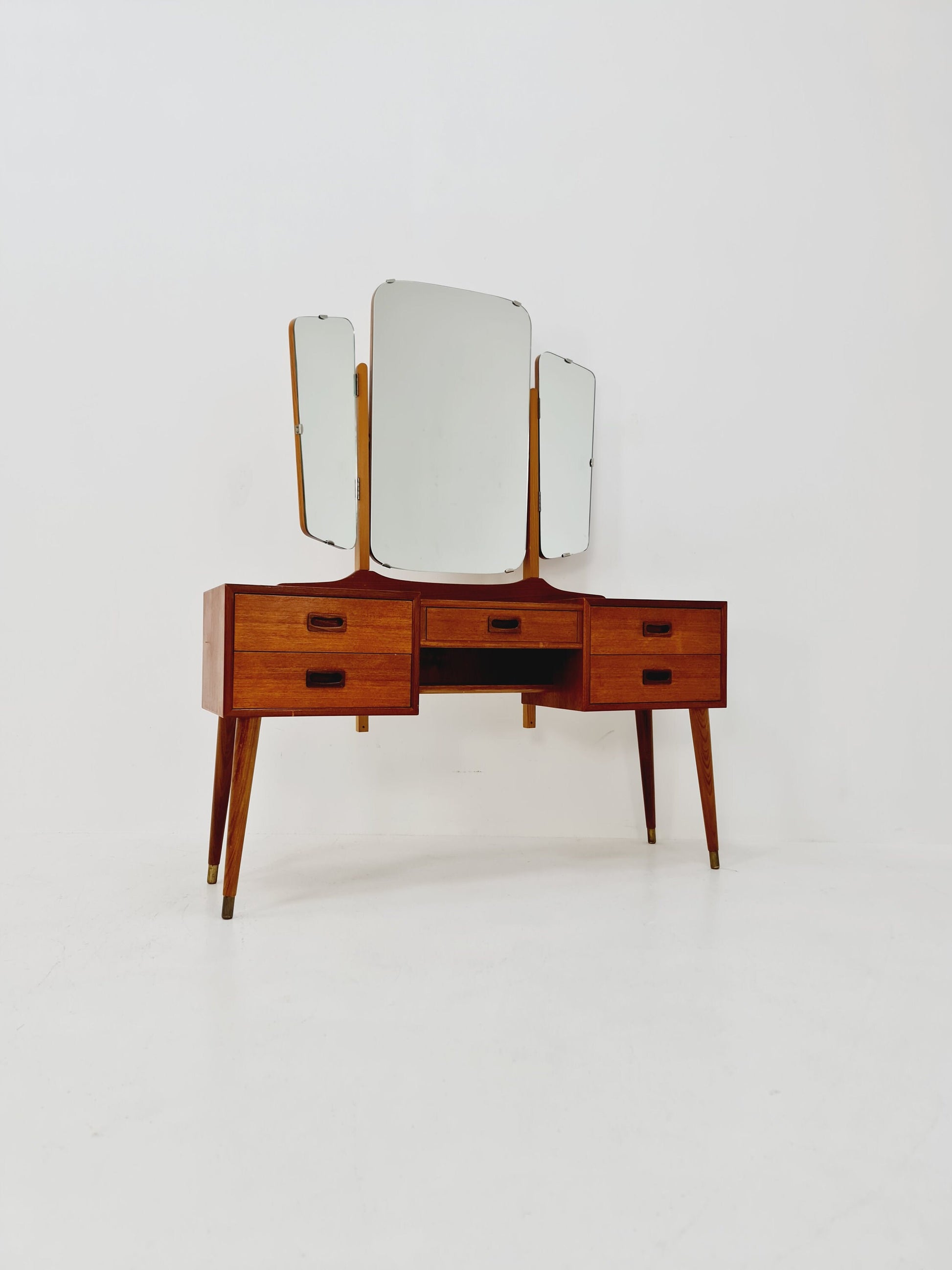 Mid Century Modern Danish Teak vanity table with stool make up table by Fröseke for AB nybrofabriken, 1960s