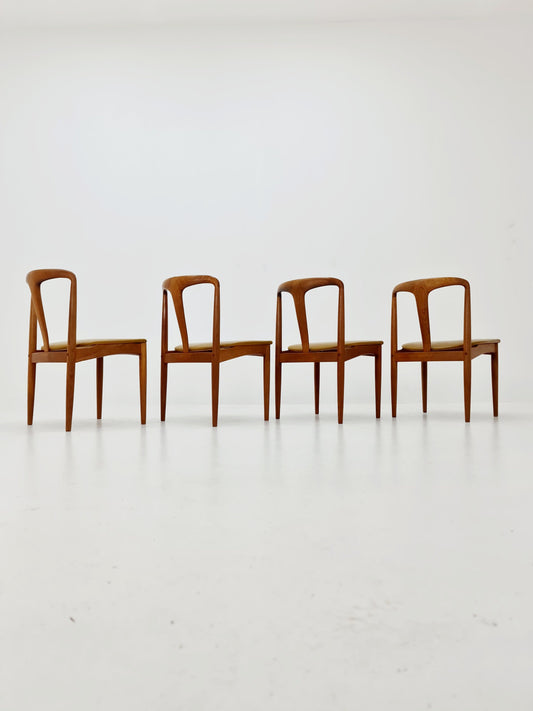 Vintage Danish teak dining charis by johannes Andersen for Uldum Mobelfabrik , 1960s, set of 4
