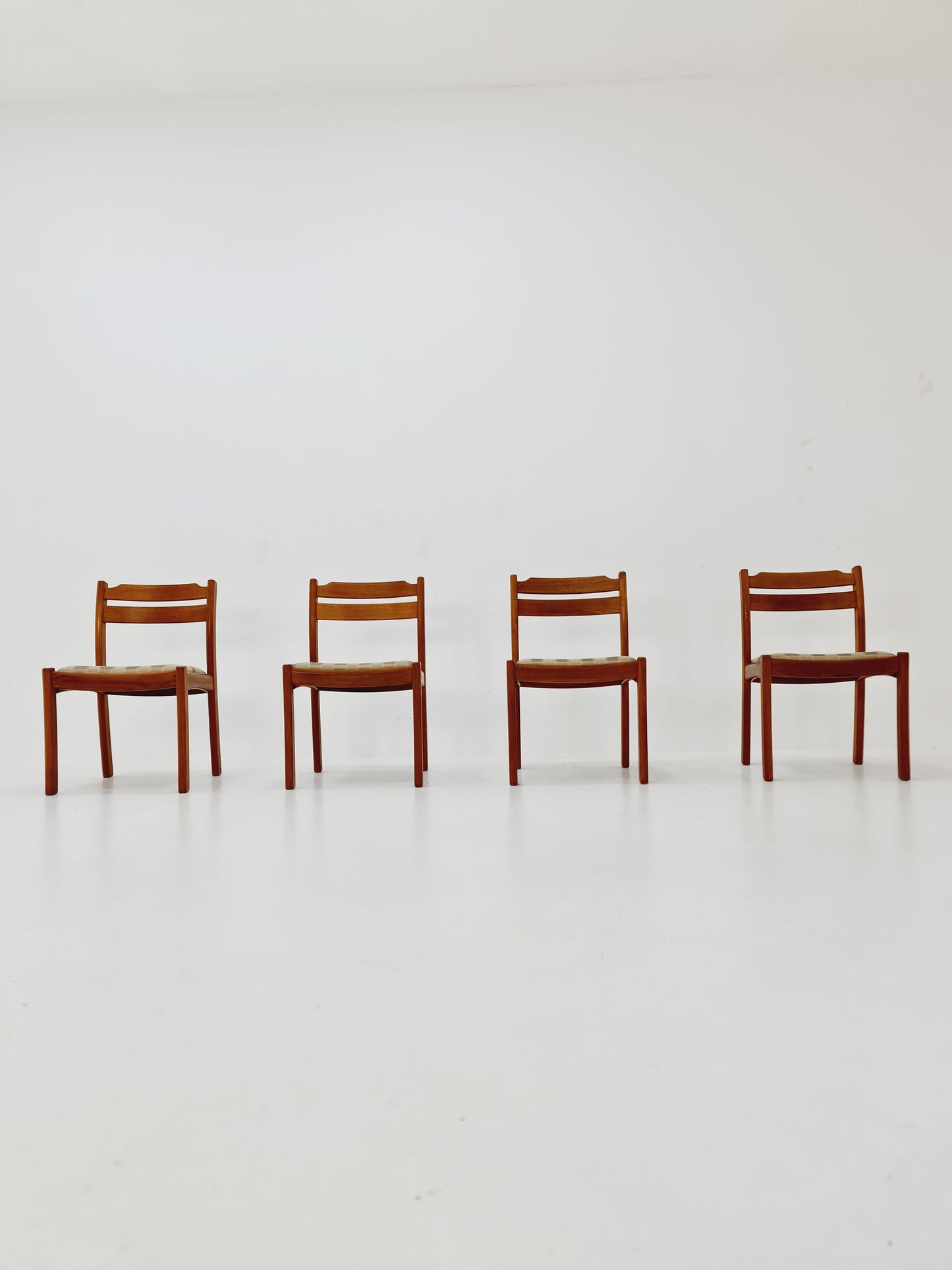 Mid Century Danish solid teak dining Chairs by Dyrlund, 1960s
