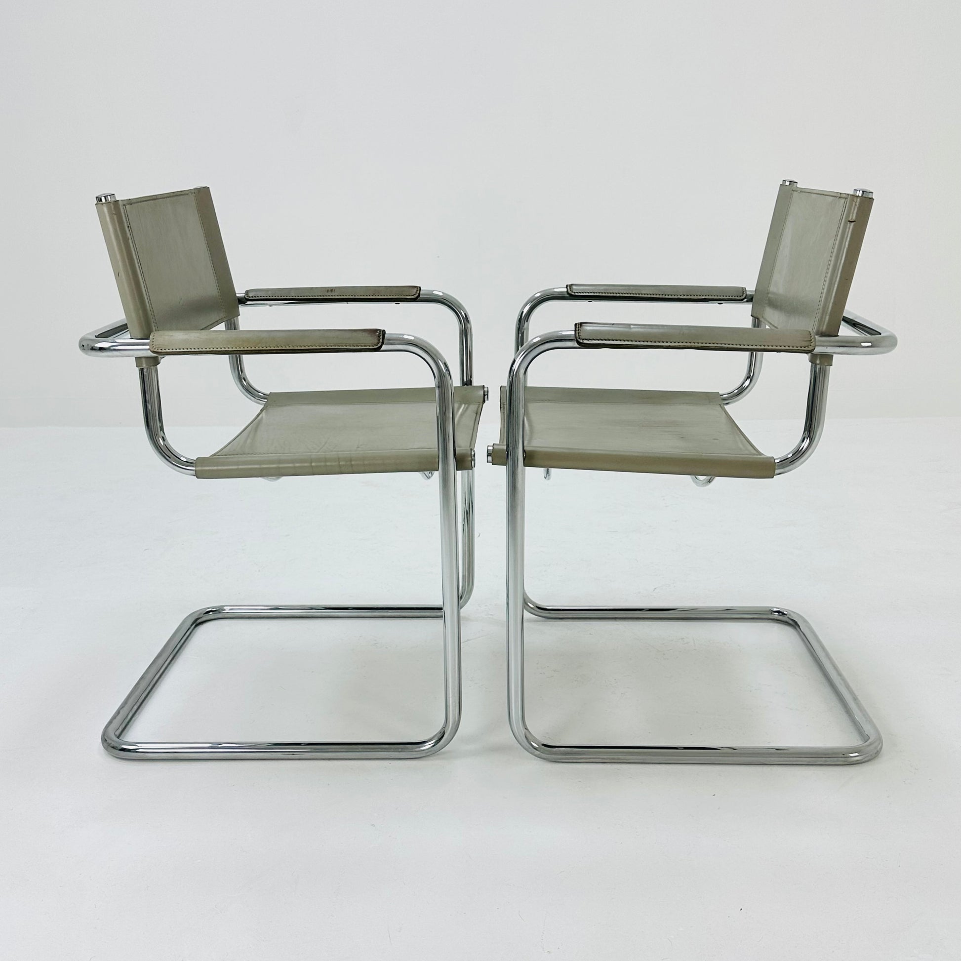 Set of 2 Bauhaus armchairs model s34 Centro Studi gray leather by Mart Stam & Marcel Breuer, 1980s