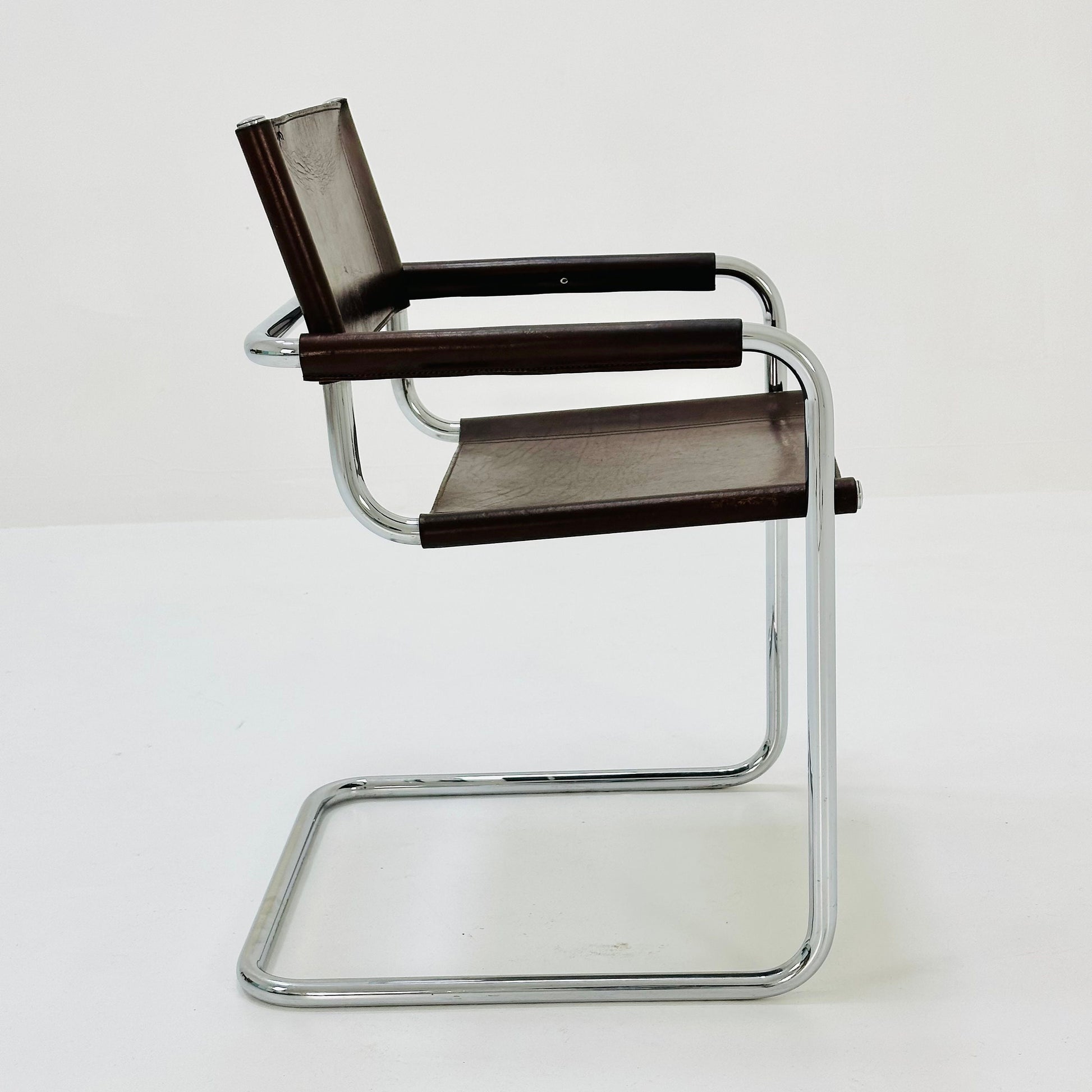 Mid century Bauhaus B34 brown leather cantilevered chair by Mart Stam for Jox Interni italy 1980s