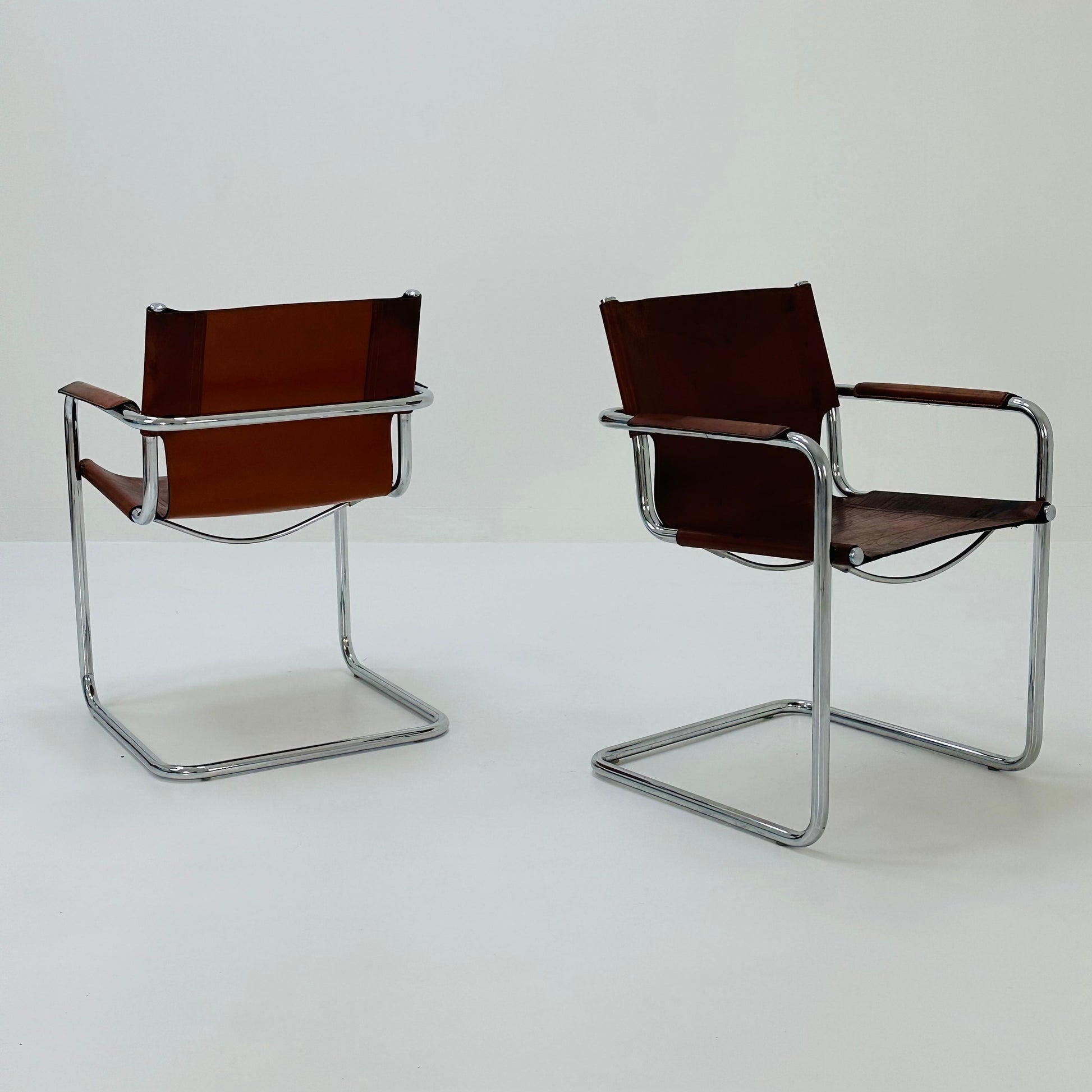 Set of 2 Bauhaus Matteo Grassi visitor chair in congac leather 1980s Italy