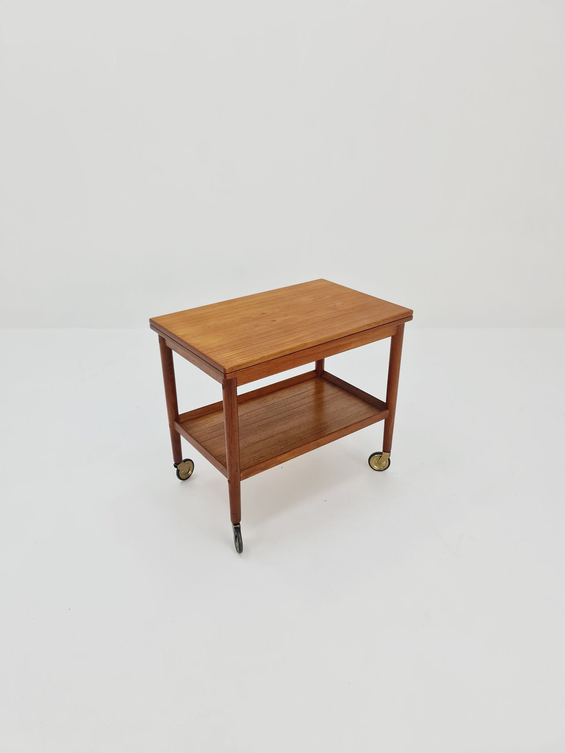 Vintage mid century danish trolley in teak By Grete jalk for Poul Jeppesens , 1960s
