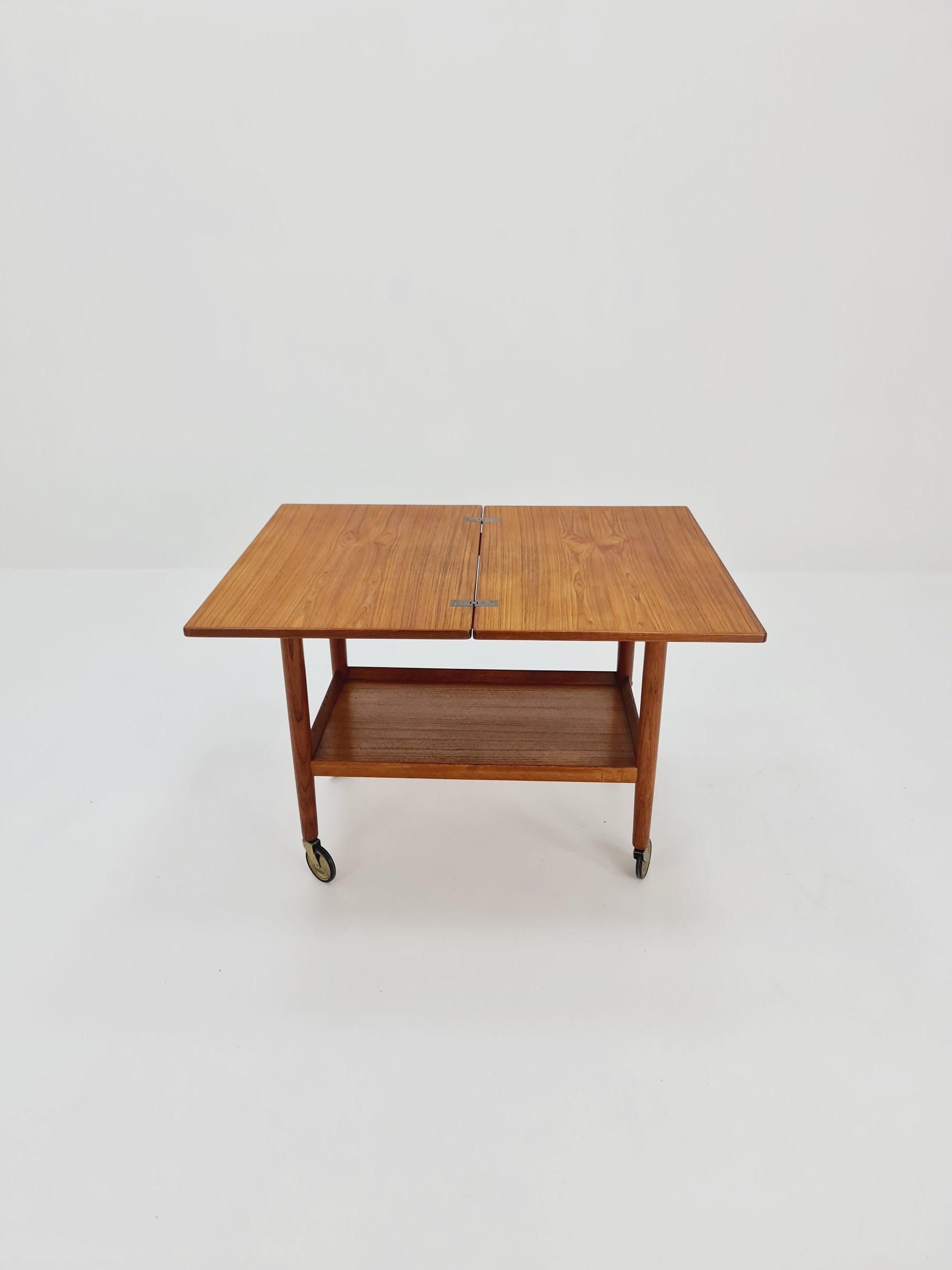 Vintage mid century danish trolley in teak By Grete jalk for Poul Jeppesens , 1960s