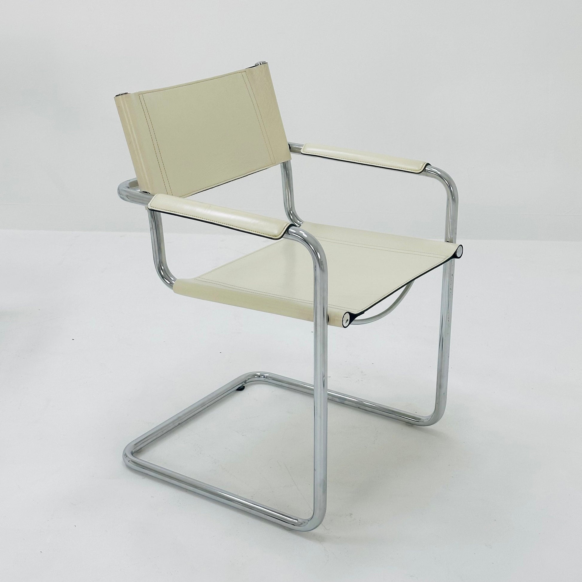 Set of 6 Model MG5 Centro Studi dining white leather chairs by Mart Stam & Marcel Breuer for Matteo Grassi, 1980s