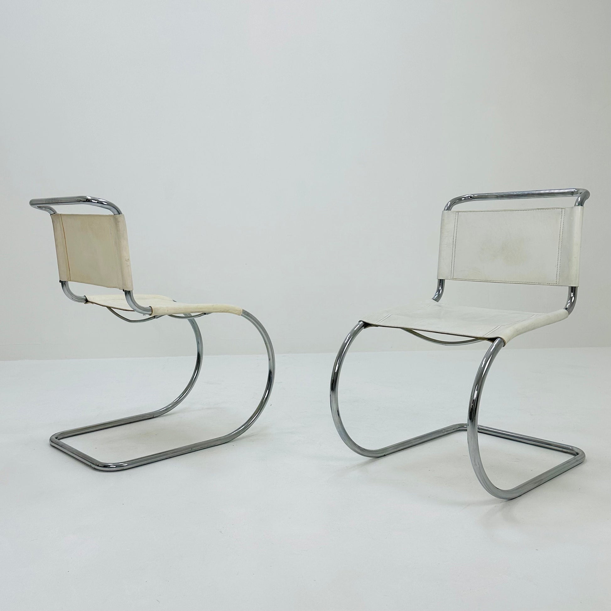 Set of 2 MR10 lounge white leather chairs design by Ludwig Mies van der Rohe , 1980s
