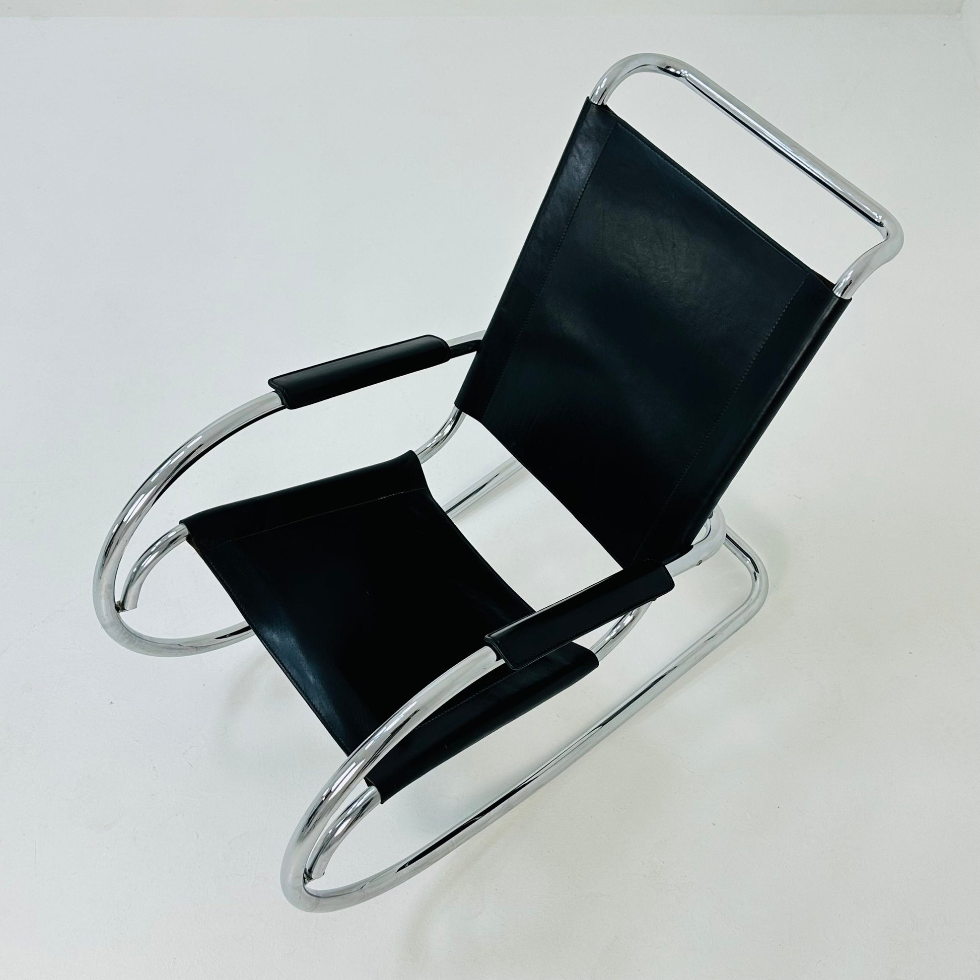 Mid century Bauhaus design Rocking leather chair by Fasem Italy 1980s