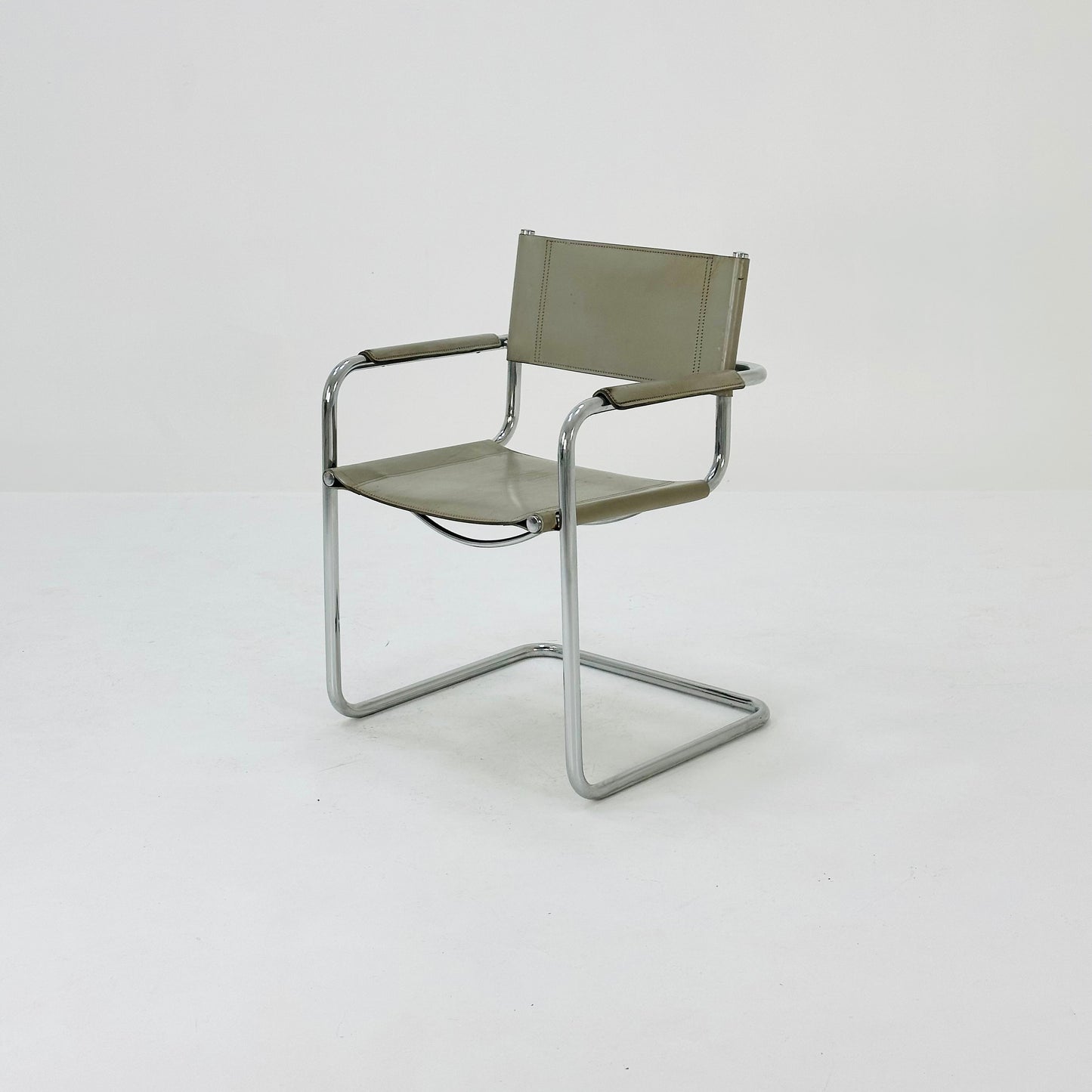 Bauhaus armchair model s34 Centro Studi gray leather by Mart Stam & Marcel Breuer, 1980s