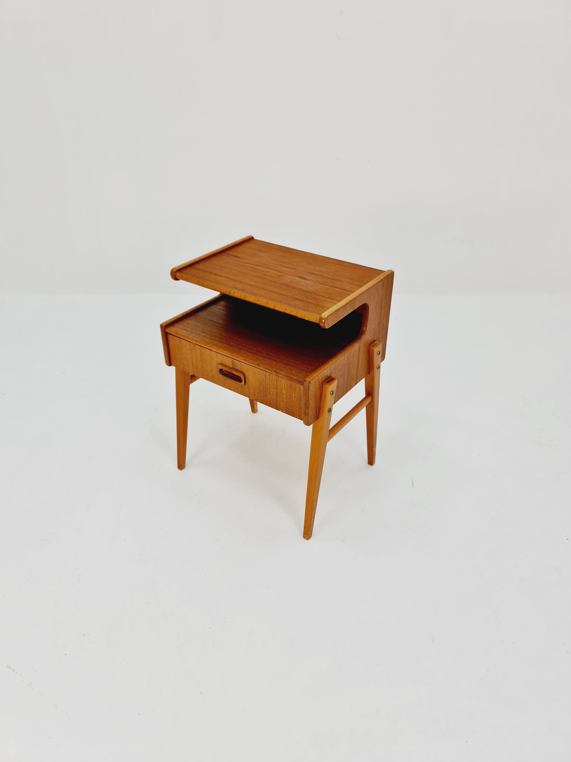 Midcentury Carlström & Co Teak Vintage Side table/ Bedside table/ Night stand straight from the sixties