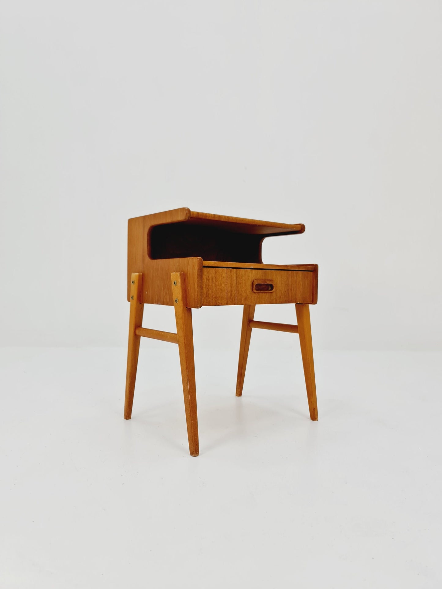 Midcentury Carlström & Co Teak Vintage Side table/ Bedside table/ Night stand straight from the sixties