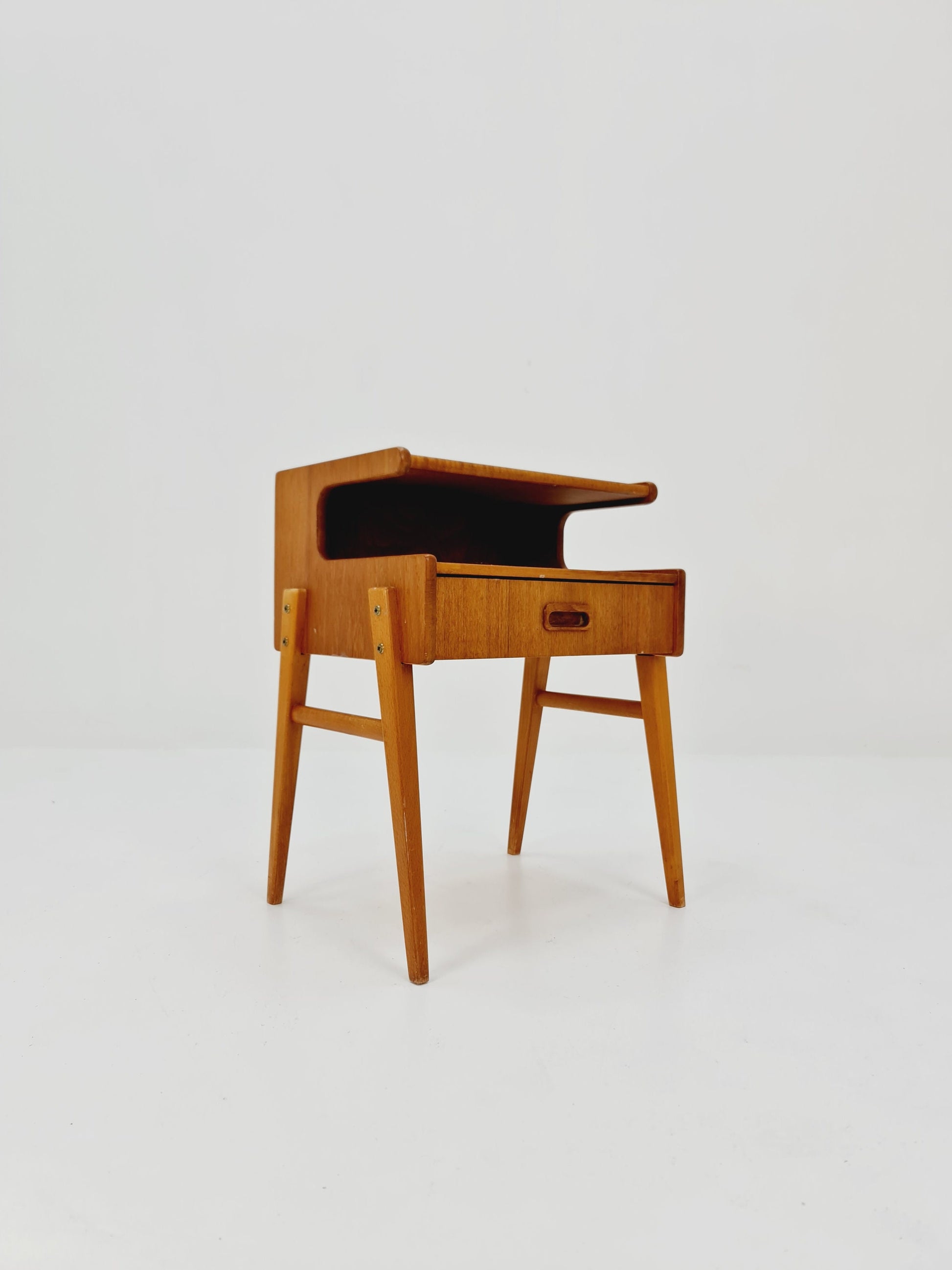 Midcentury Carlström & Co Teak Vintage Side table/ Bedside table/ Night stand straight from the sixties