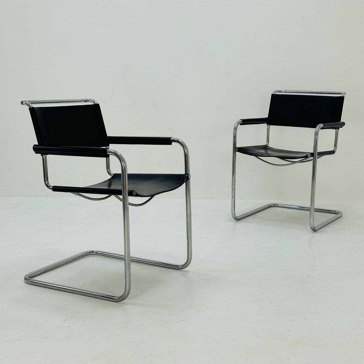 Set of 2 black S34 tubular steel chairs by Mart Stam for Jox Interni - 1970s
