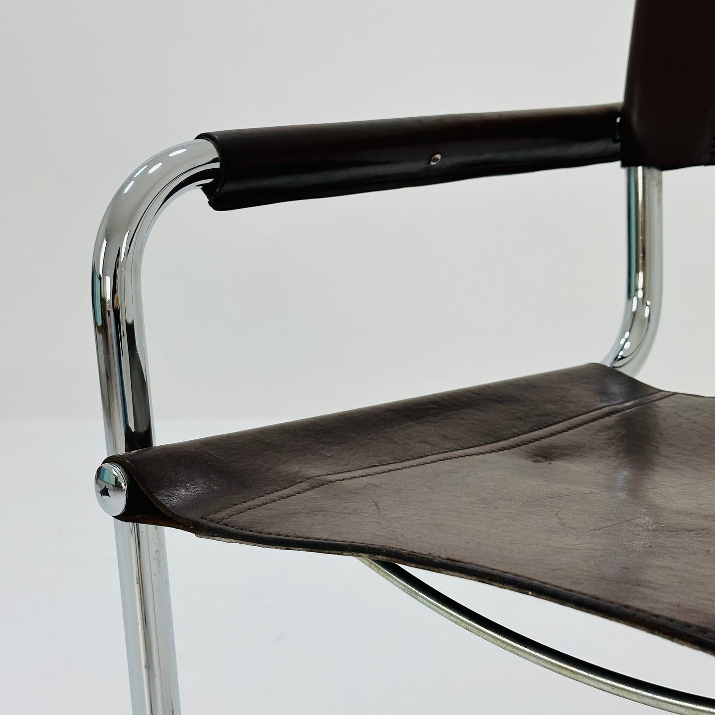 Mid century Bauhaus B34 brown leather cantilevered chair by Mart Stam for Jox Interni italy 1980s