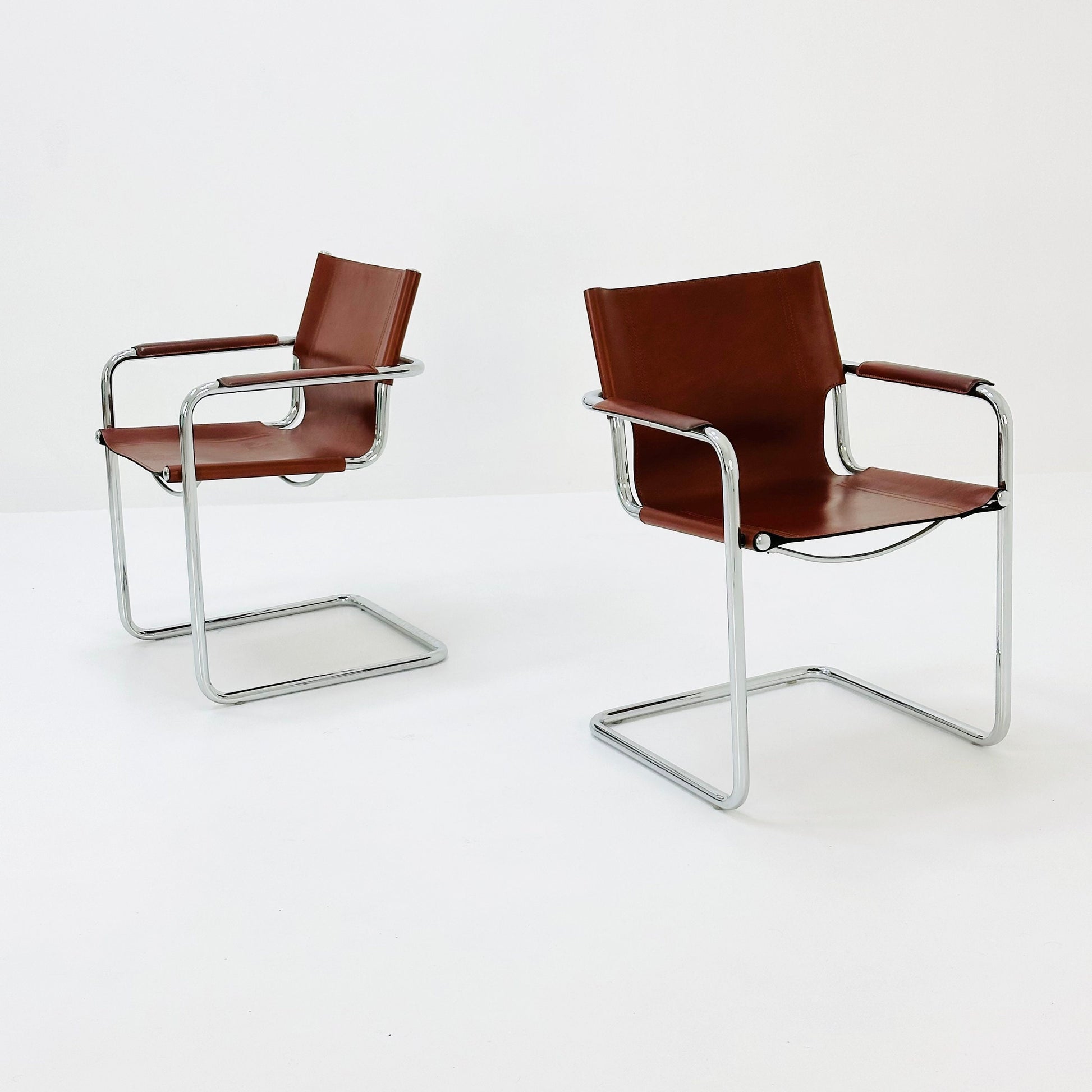 Set of 2 Bauhaus Matteo Grassi visitor chair in congac leather 1980s Italy