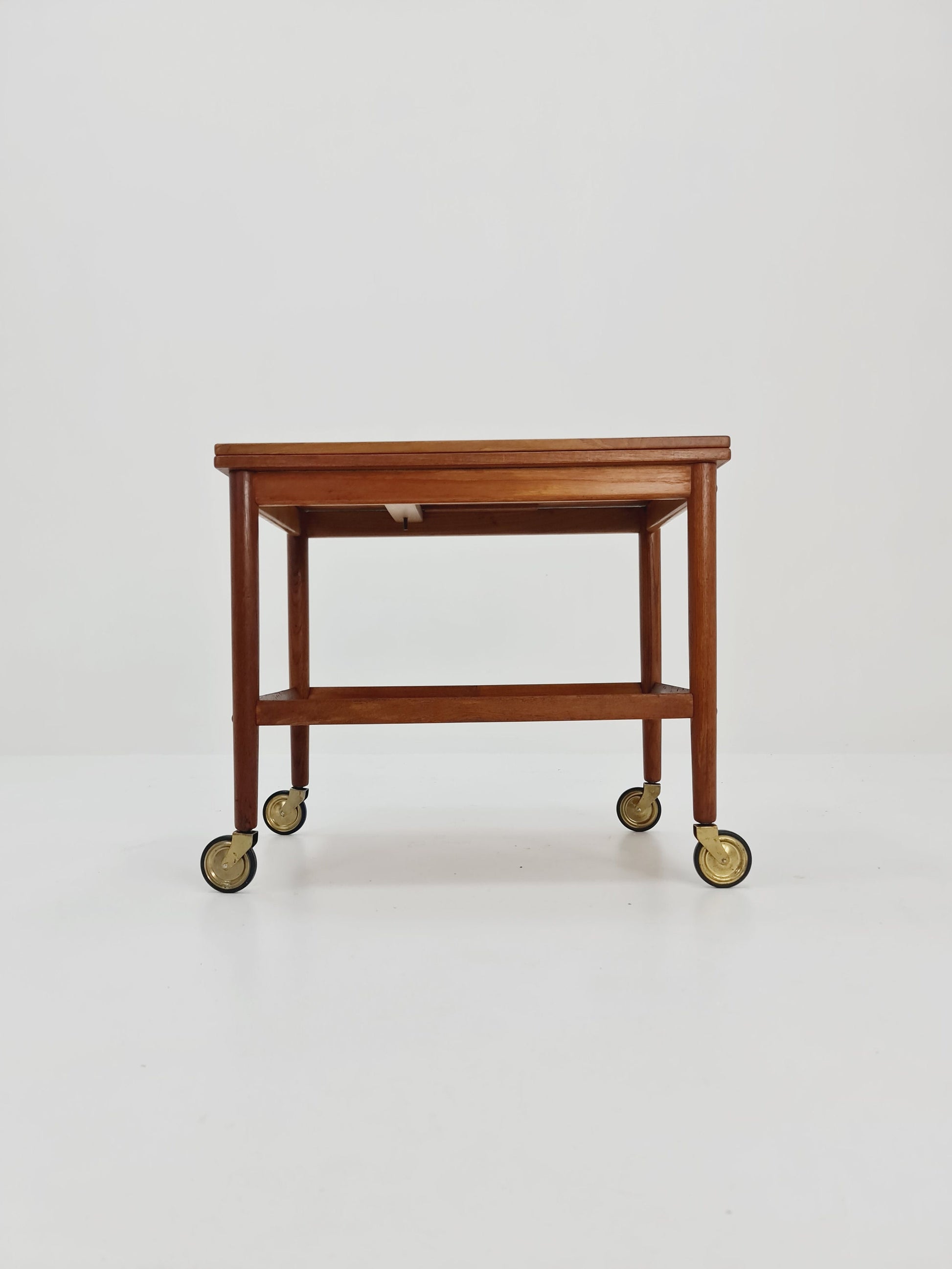 Vintage mid century danish trolley in teak By Grete jalk for Poul Jeppesens , 1960s