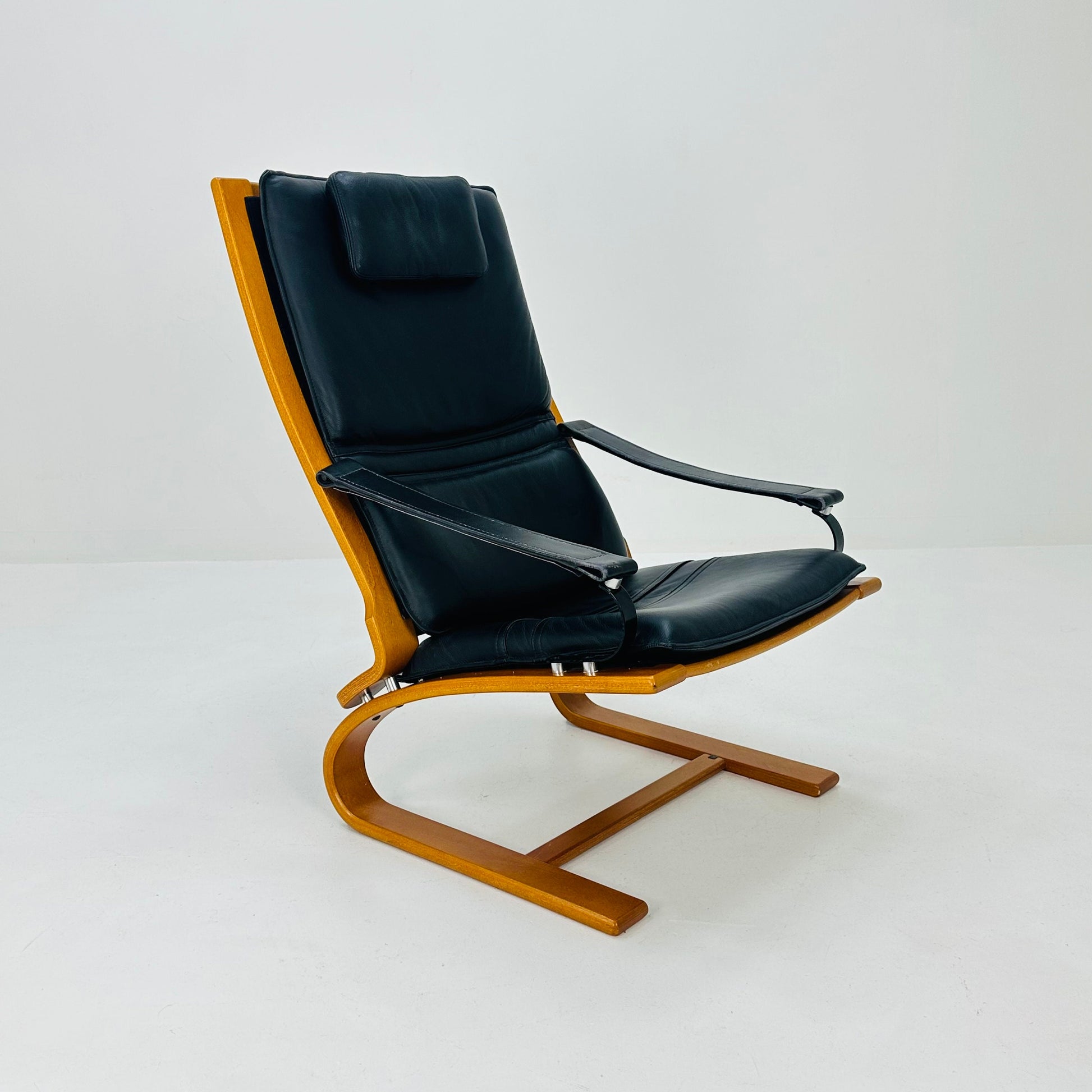 Mid century black Leather armchair by Nelo Sweden for Nelo Möbel, 1970s