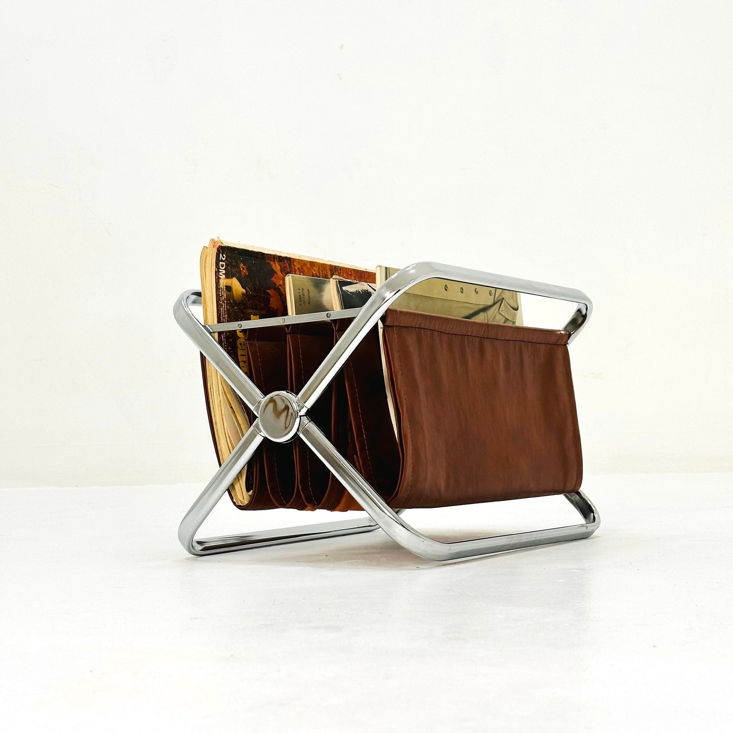 Mid century Italian chrome and cognac Leatherette Magazine Holder from Castelli, 1960s