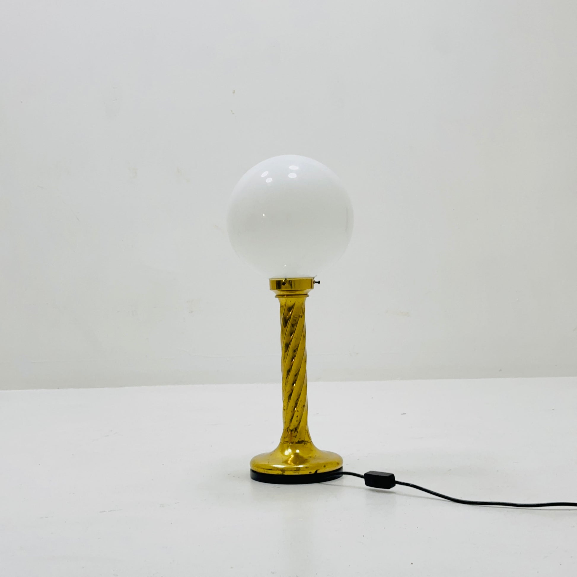 1 of 2 Mid century aise table ball lamp in Hollywood Regency Germany 80s