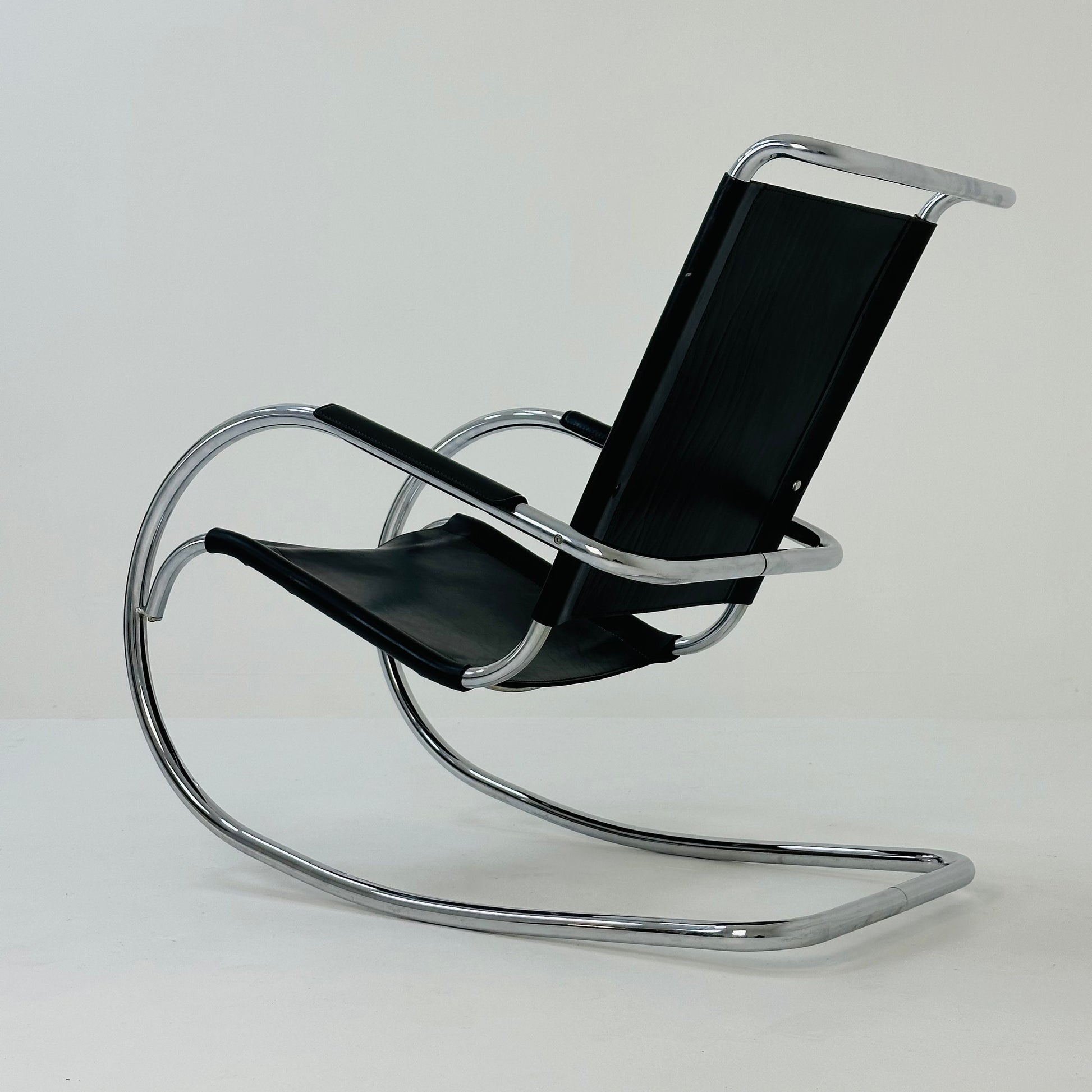 Mid century Bauhaus design Rocking leather chair by Fasem Italy 1980s