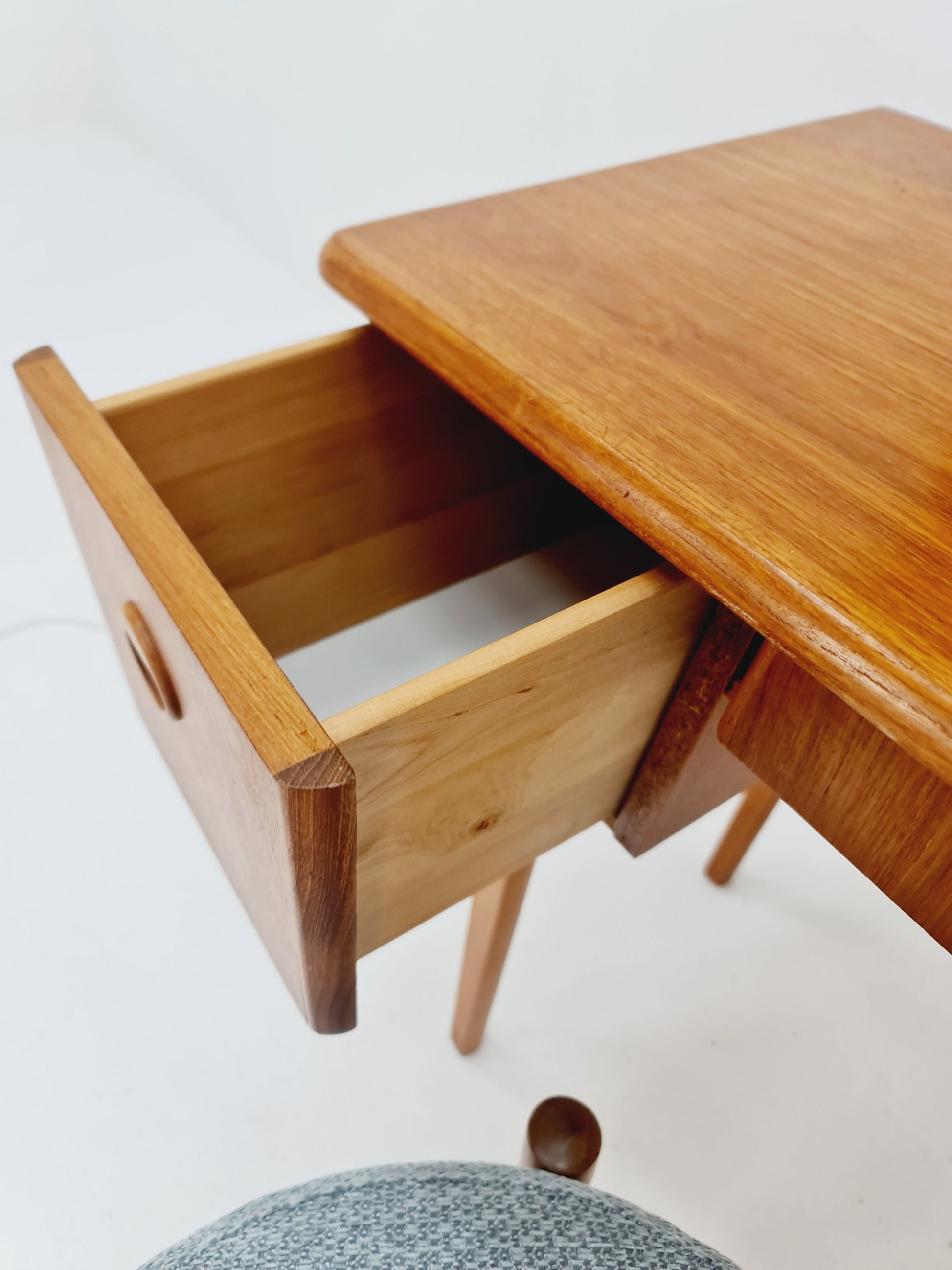 Mid Century Modern Danish teak & oak vanity table with stool make up table by Fröseke for AB nybrofabriken, 1960s