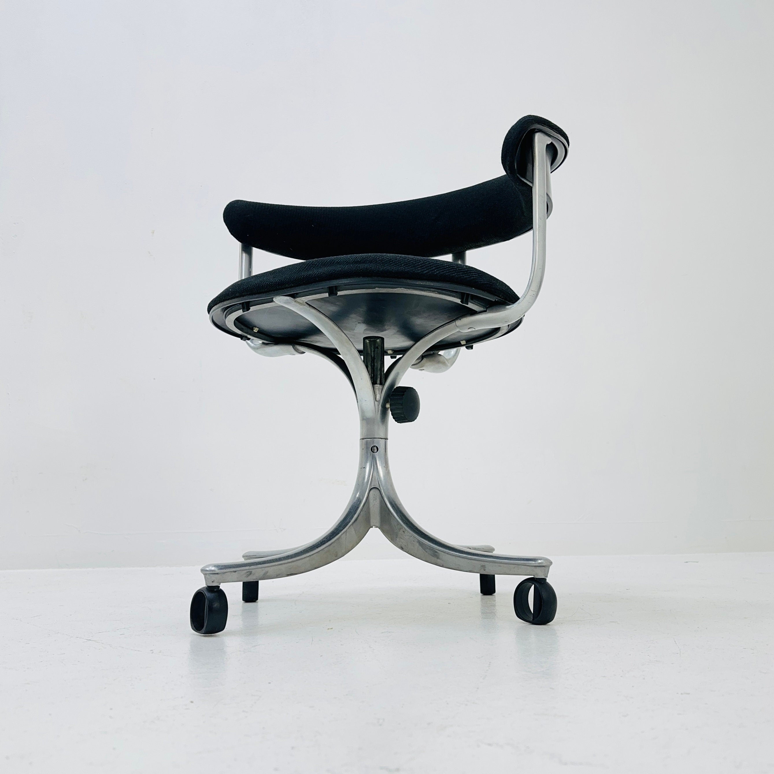 希少 Knoll /Kevi chair /Jorgen Rasmussen Kevi office chair by Jorgen Rasmussen for Knoll, 1960s/vintage