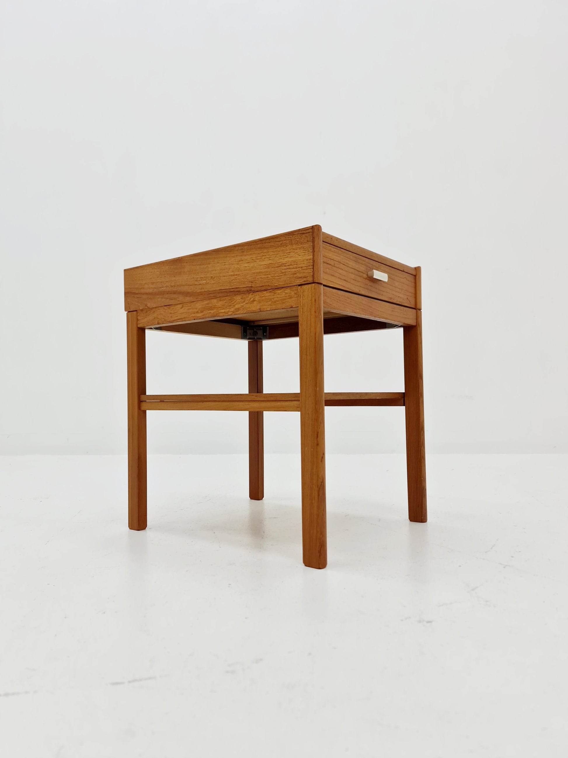 Mid century Scandinavian teak side table / bedside table, 1960s